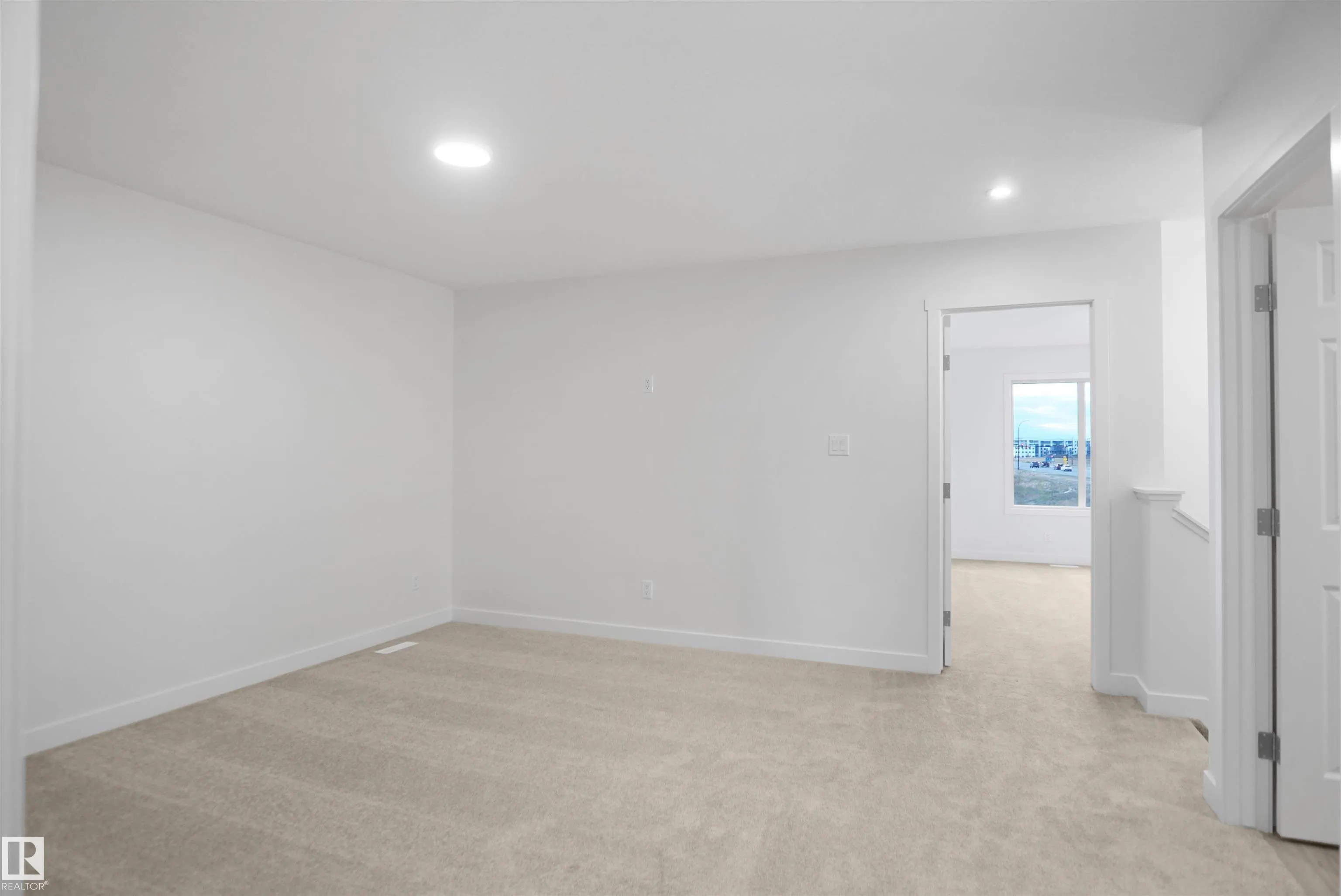 1748 WESTERRA Wynd