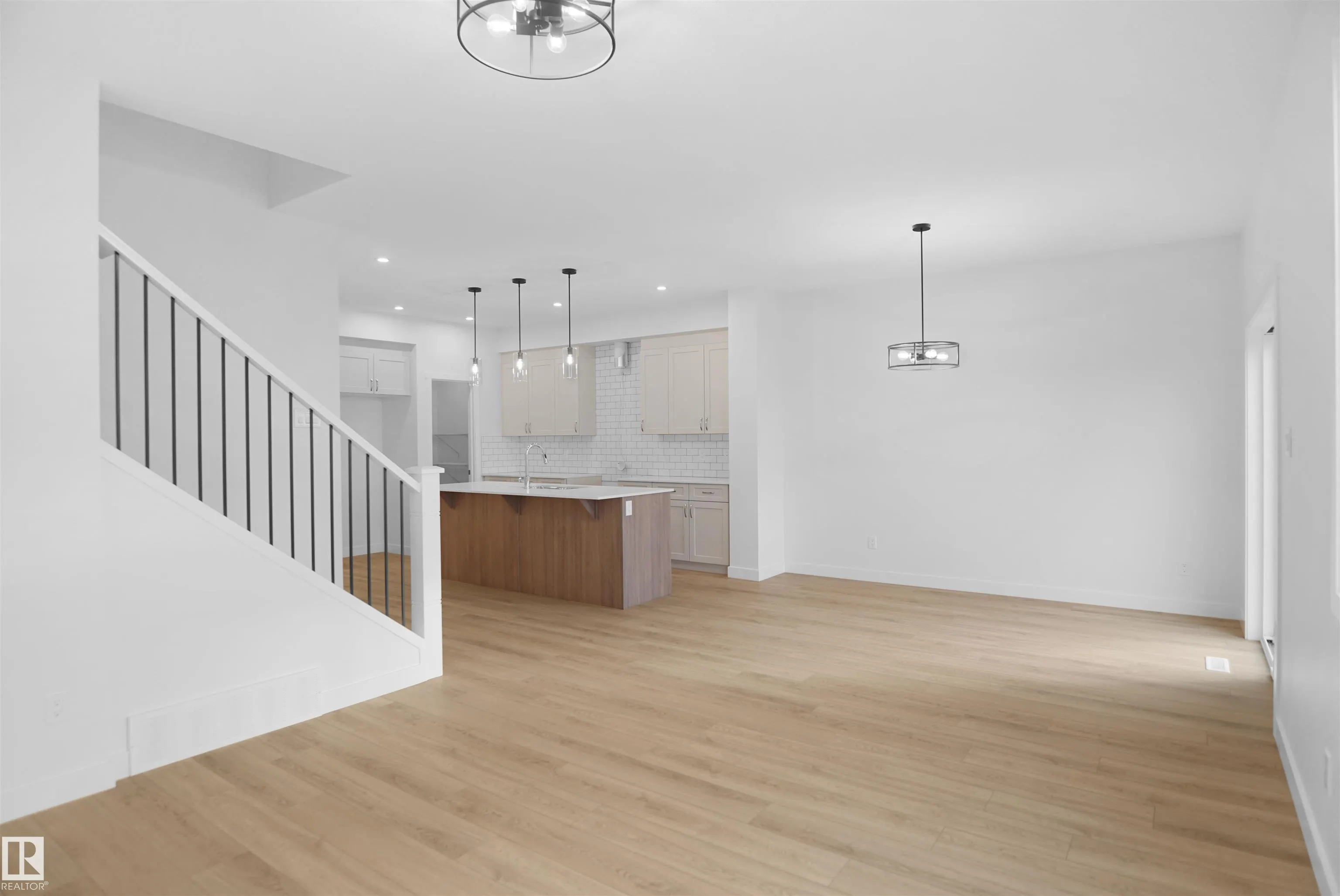 1748 WESTERRA Wynd