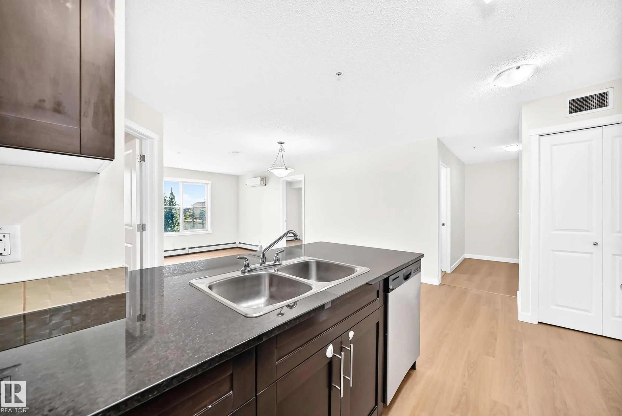 3315 JAMES MOWATT Trail