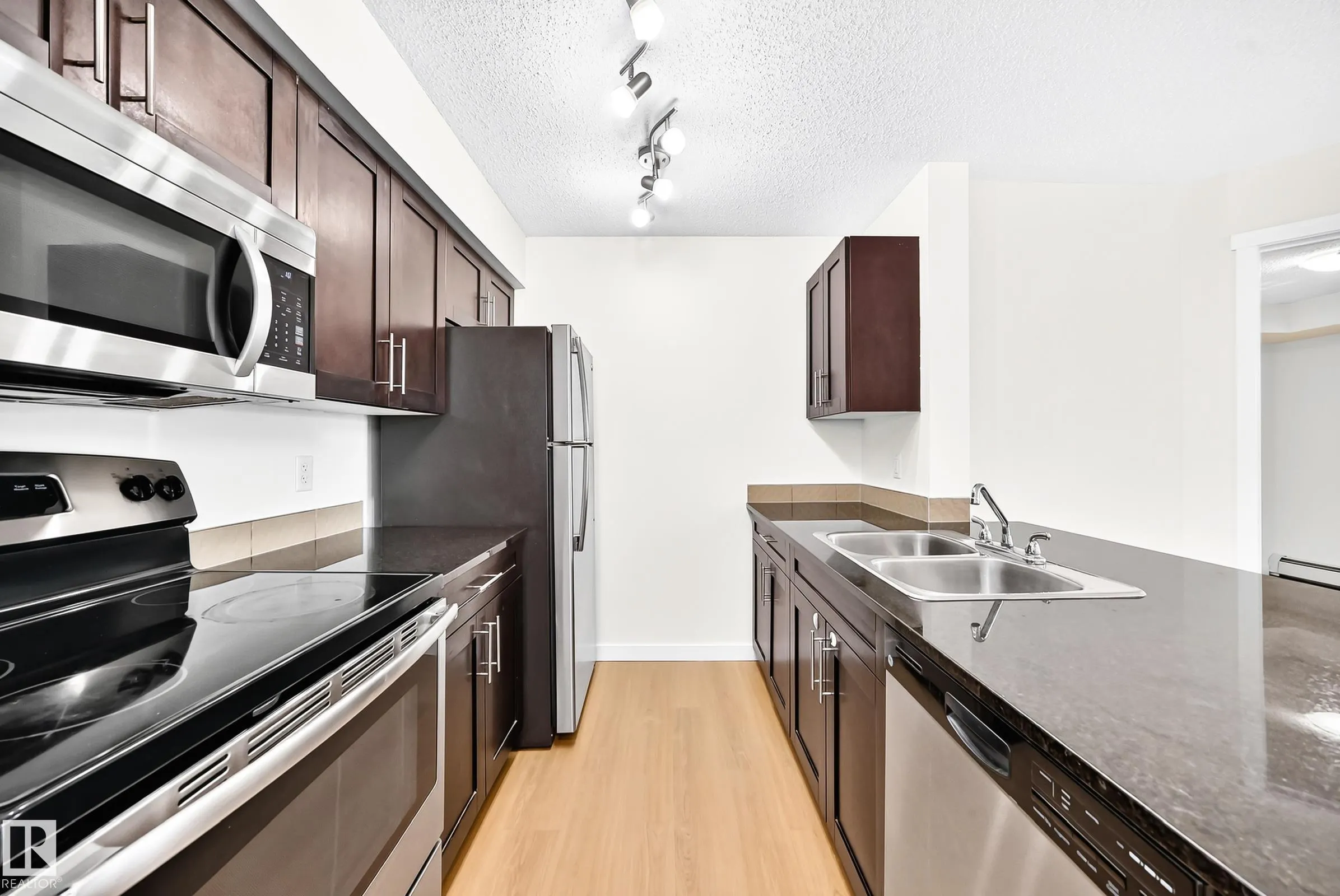 3315 JAMES MOWATT Trail