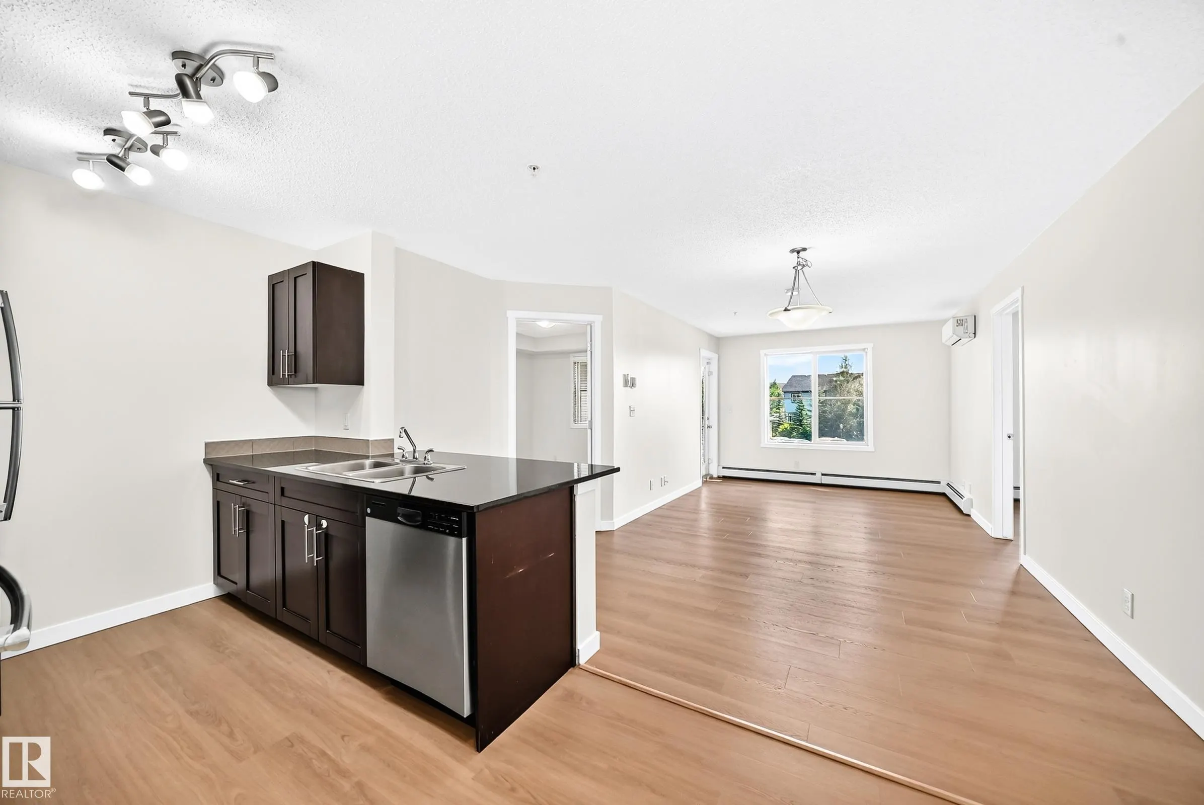 3315 JAMES MOWATT Trail