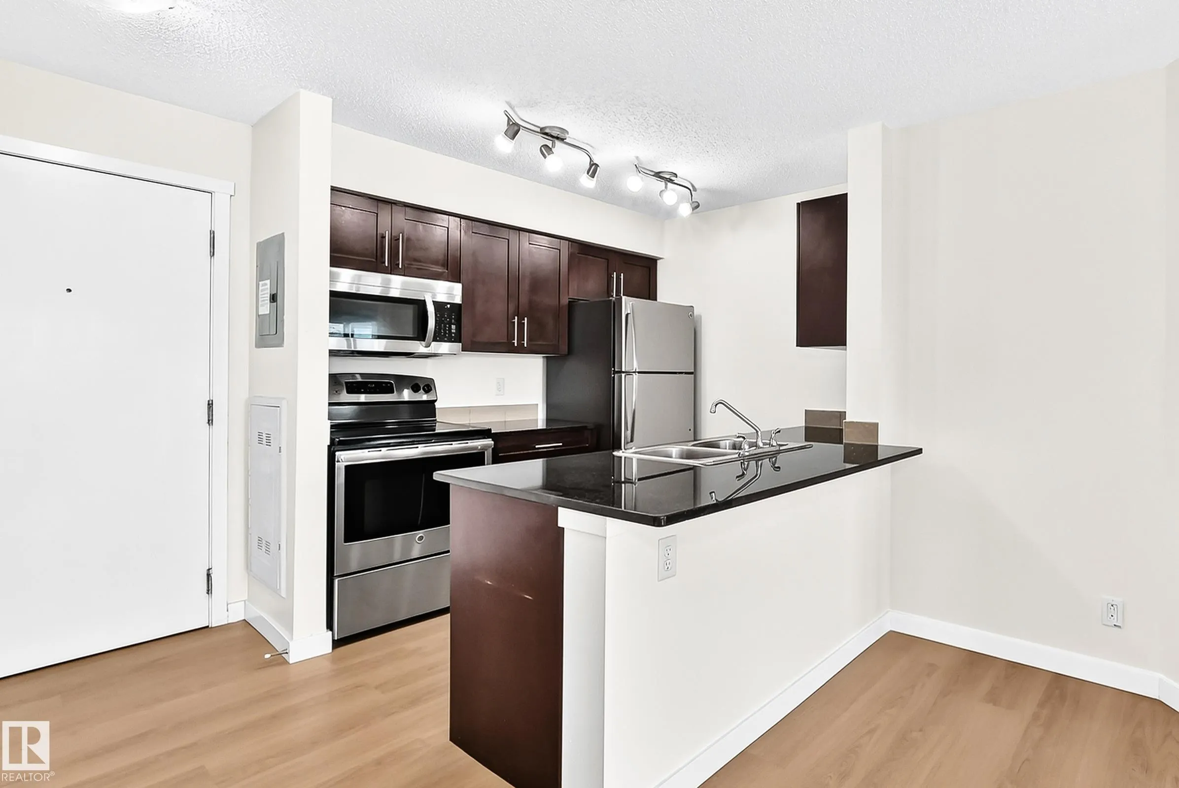 3315 JAMES MOWATT Trail