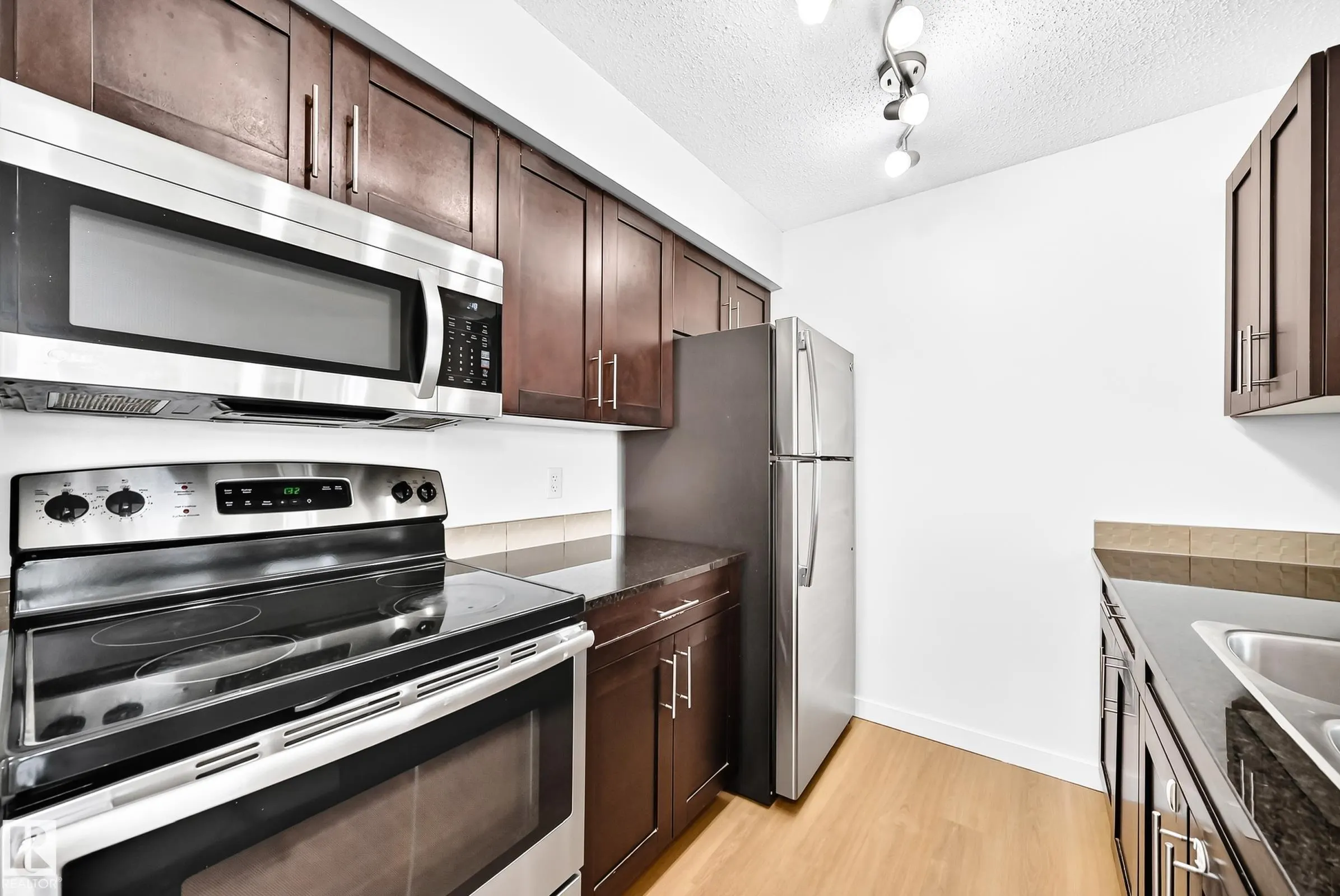 3315 JAMES MOWATT Trail