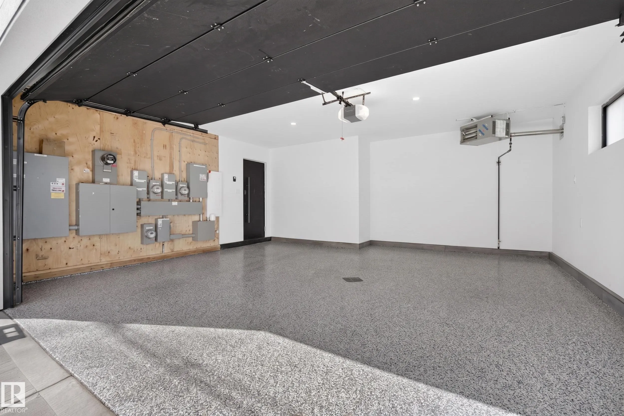 14035 104 Avenue