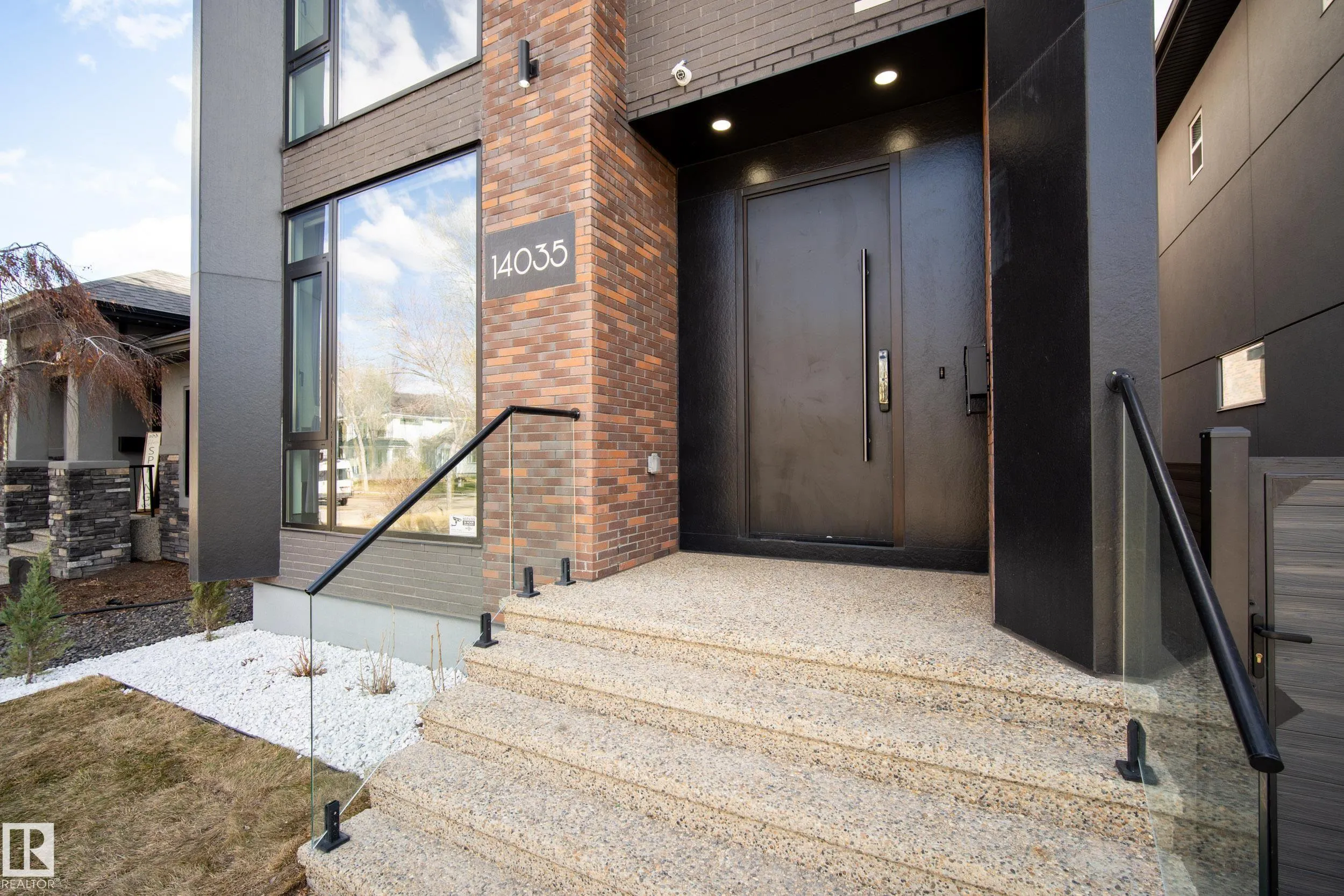 14035 104 Avenue