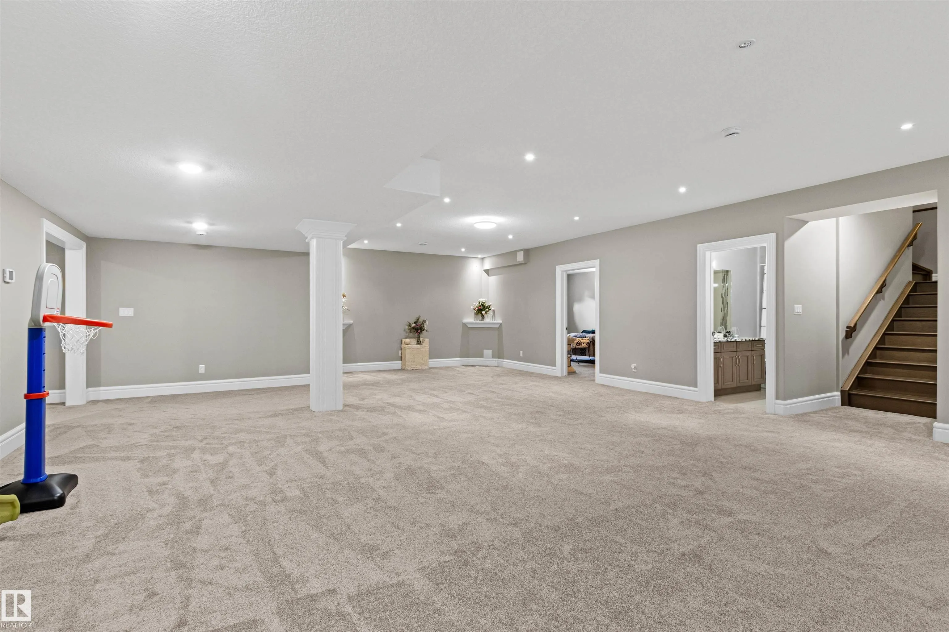 2796 WHEATON Drive