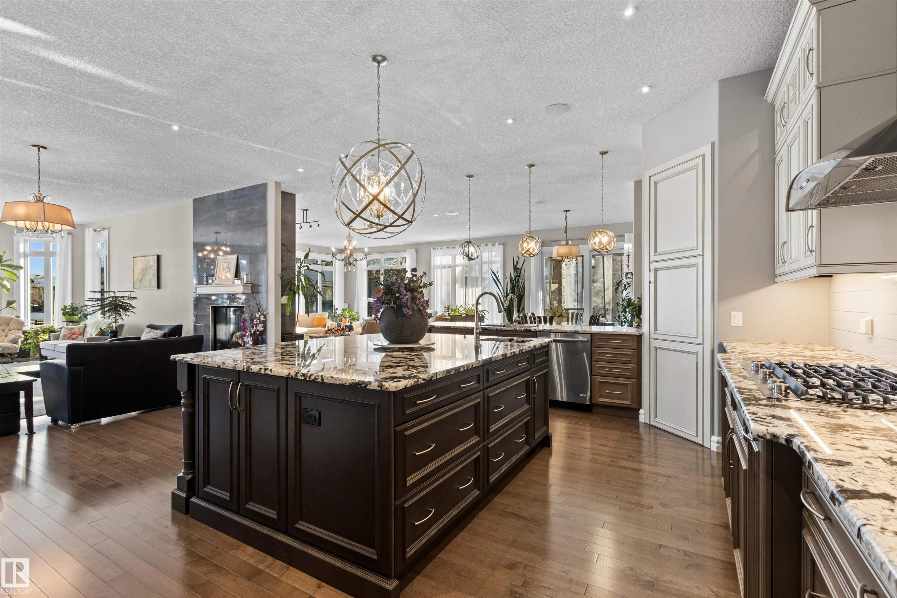 2796 WHEATON Drive