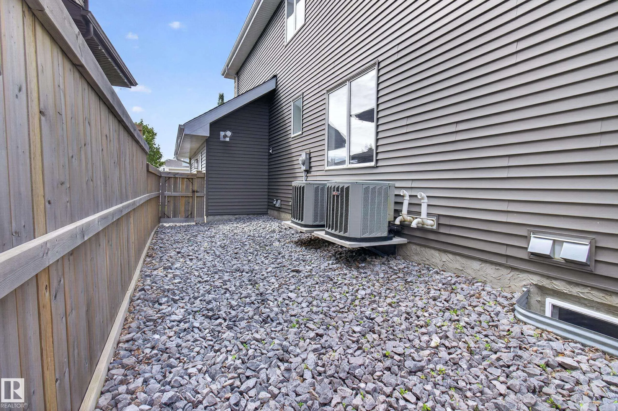 3308 SOMERSET Drive