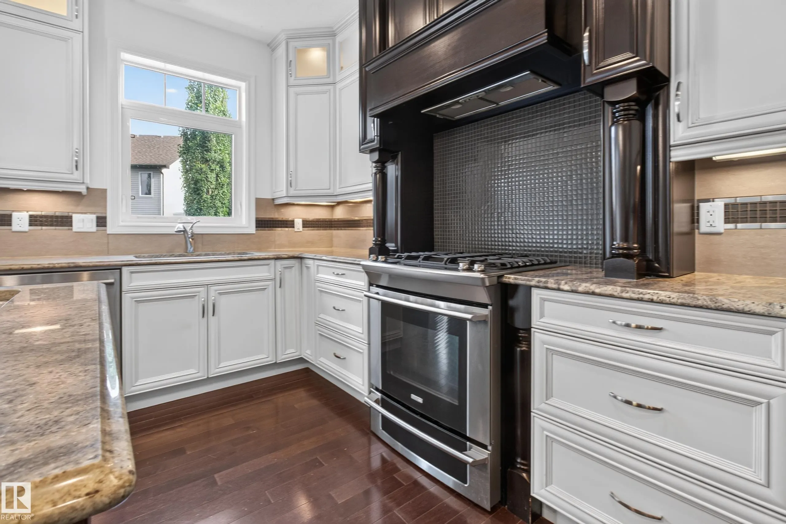 3308 SOMERSET Drive