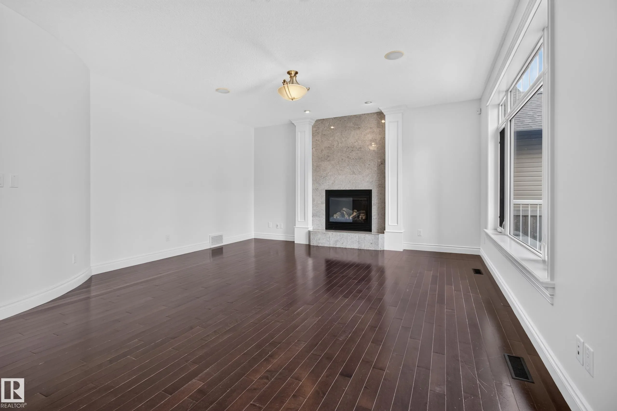 3308 SOMERSET Drive