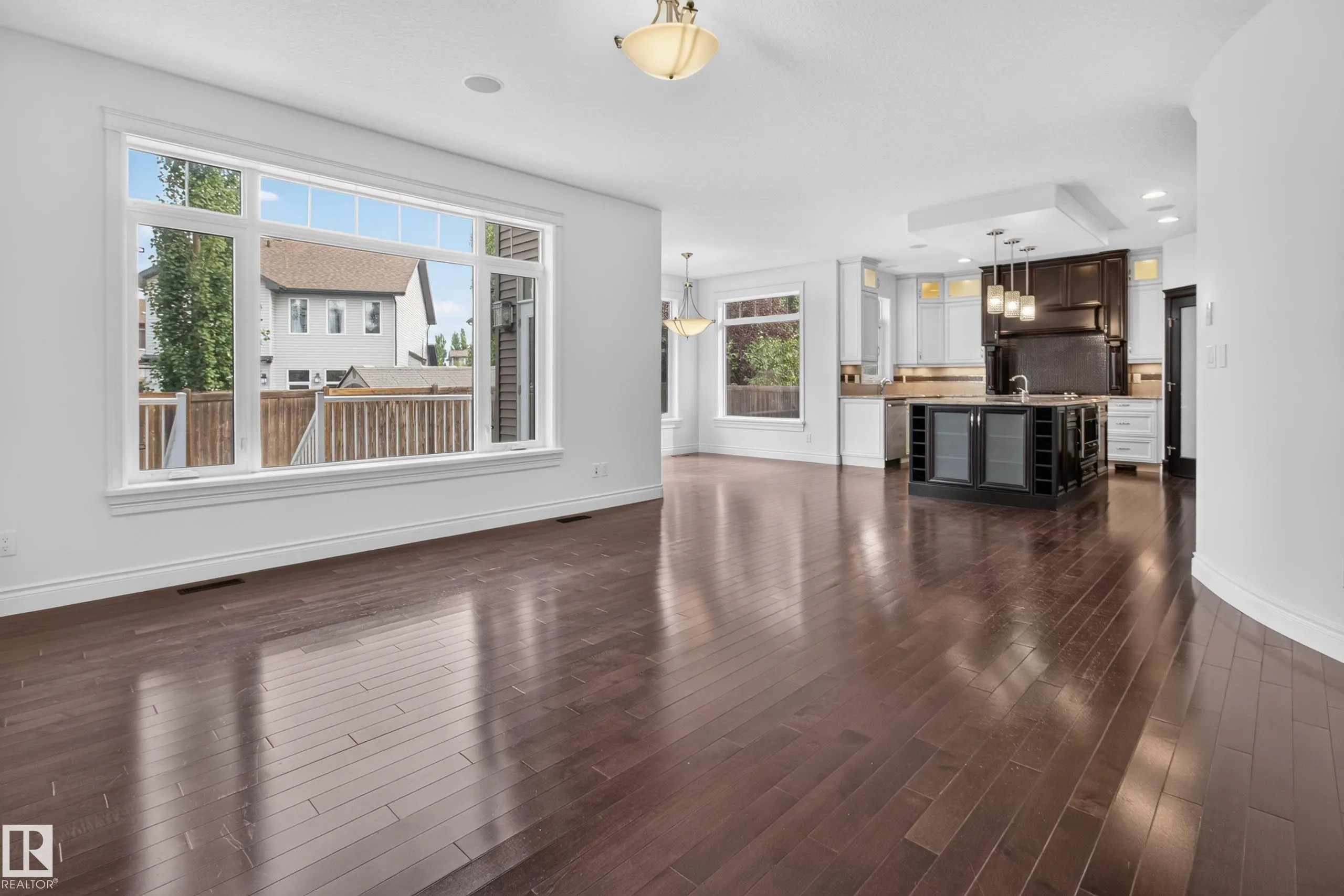 3308 SOMERSET Drive