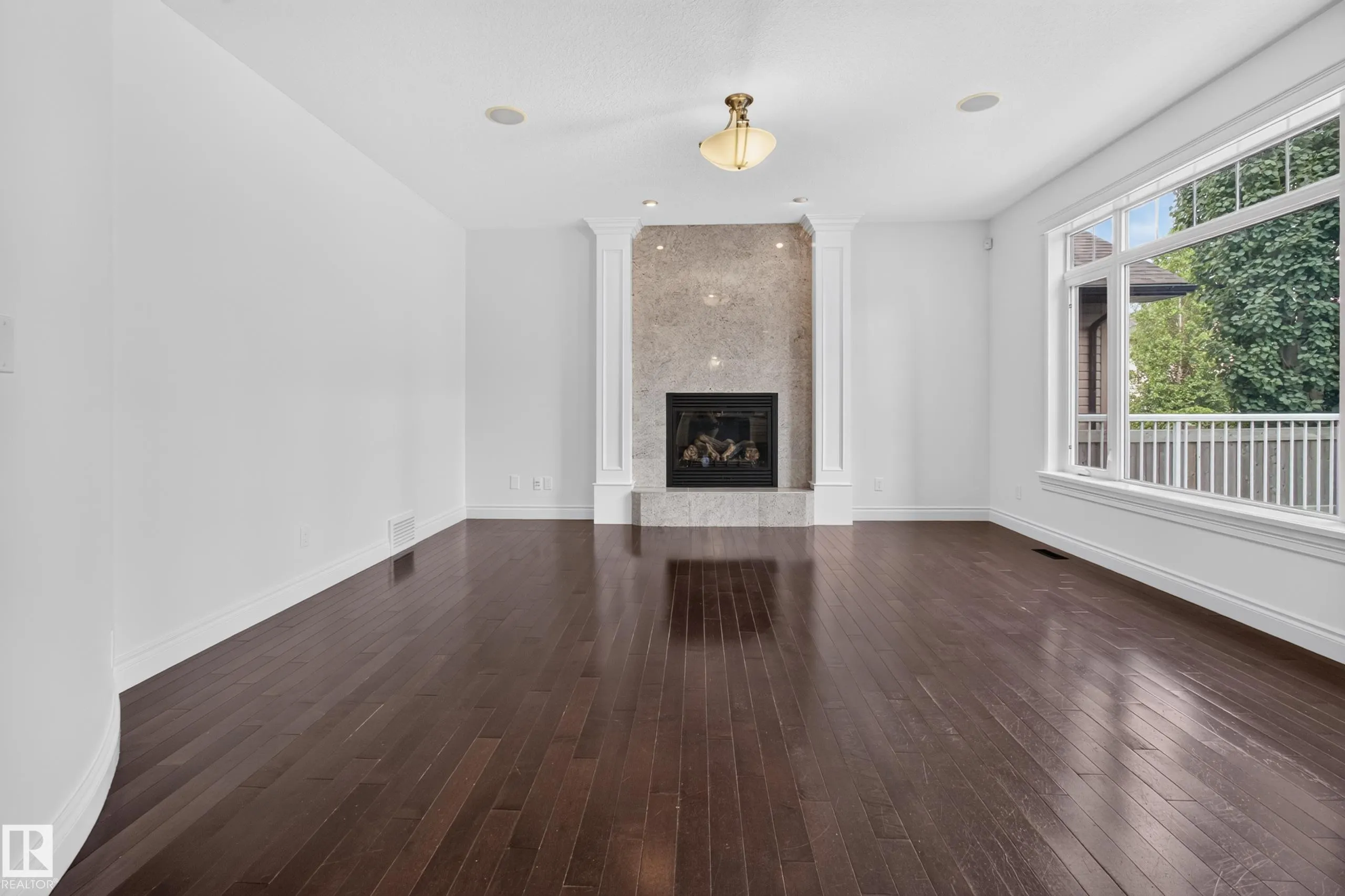 3308 SOMERSET Drive