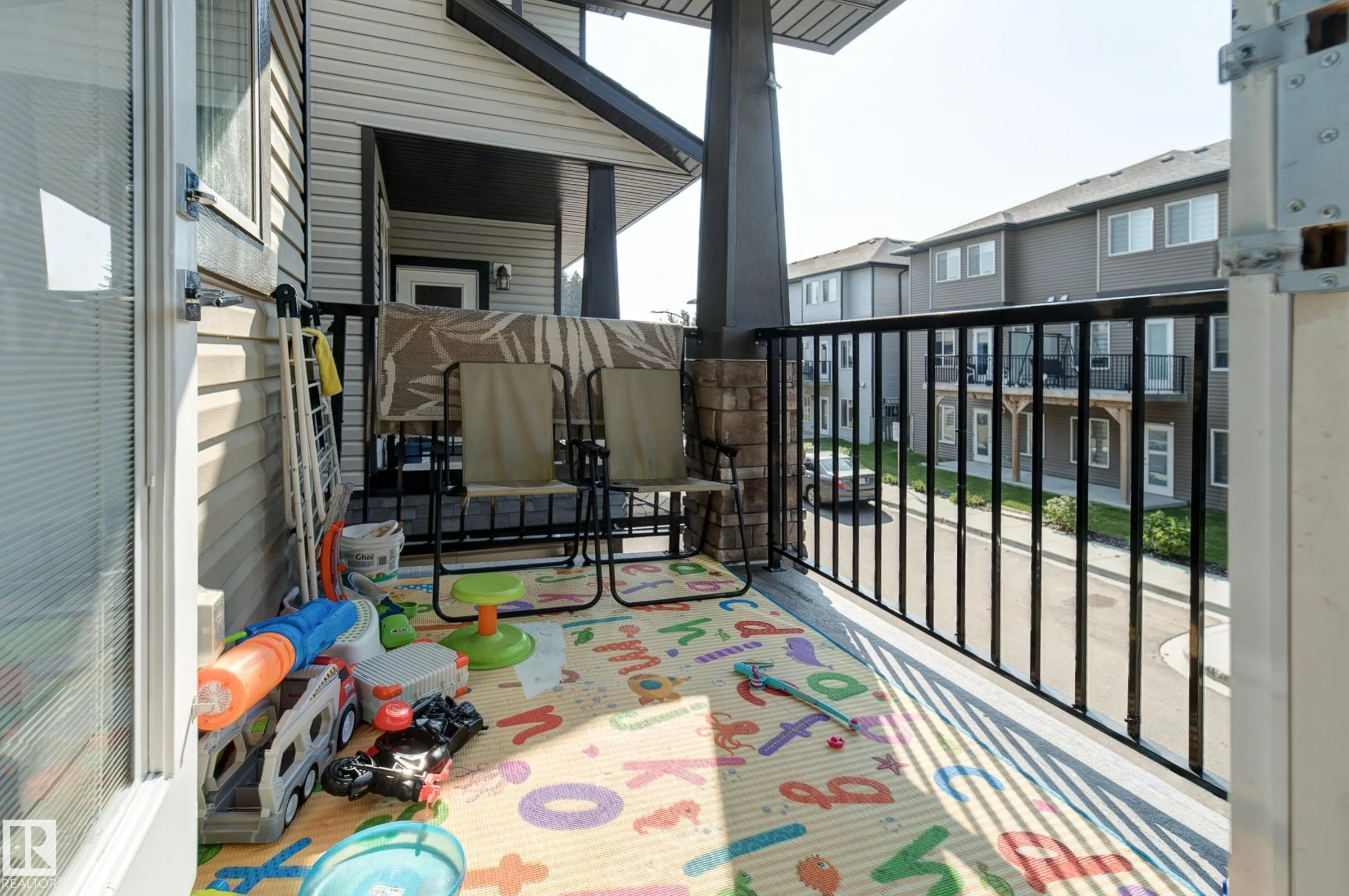 1703 16 Avenue