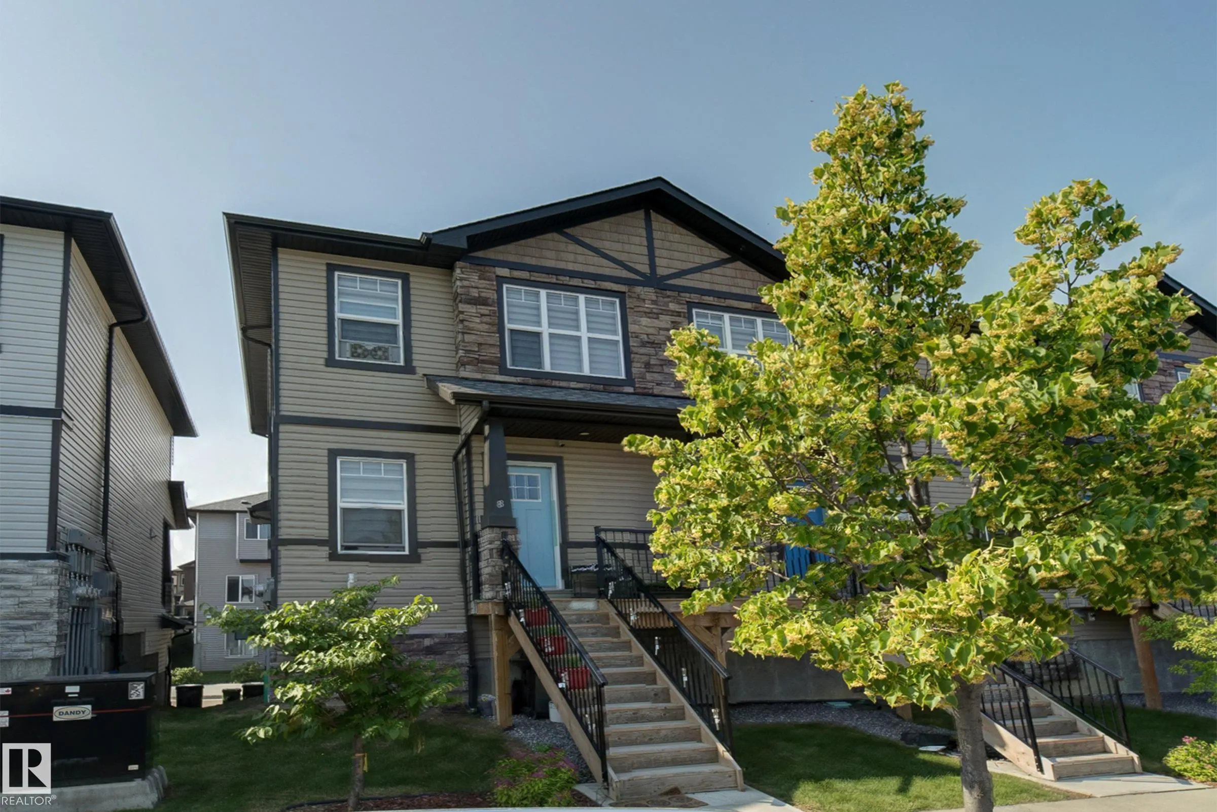 1703 16 Avenue