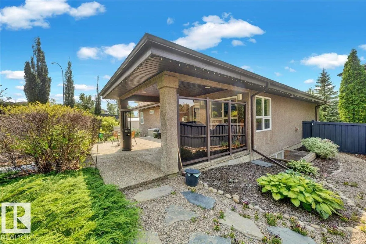 928 THOMPSON Place