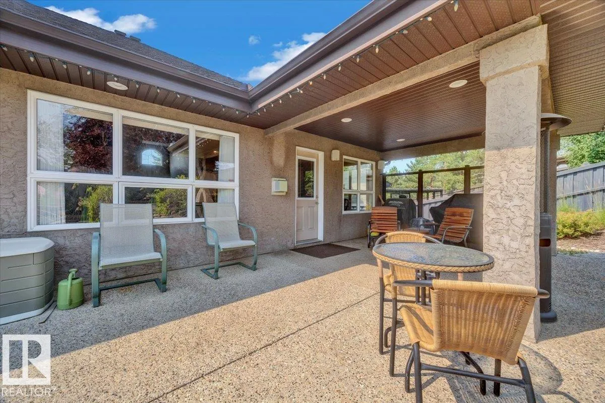 928 THOMPSON Place