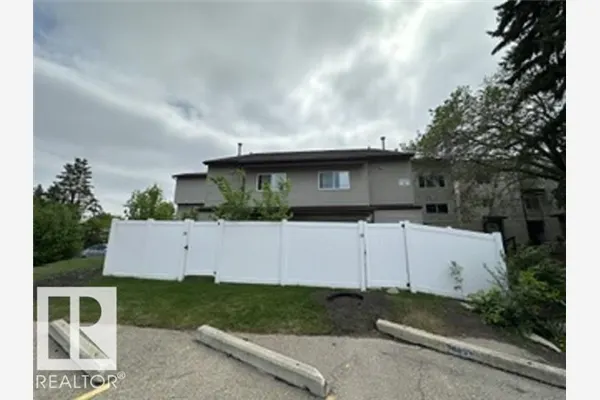 12C MEADOWLARK Village