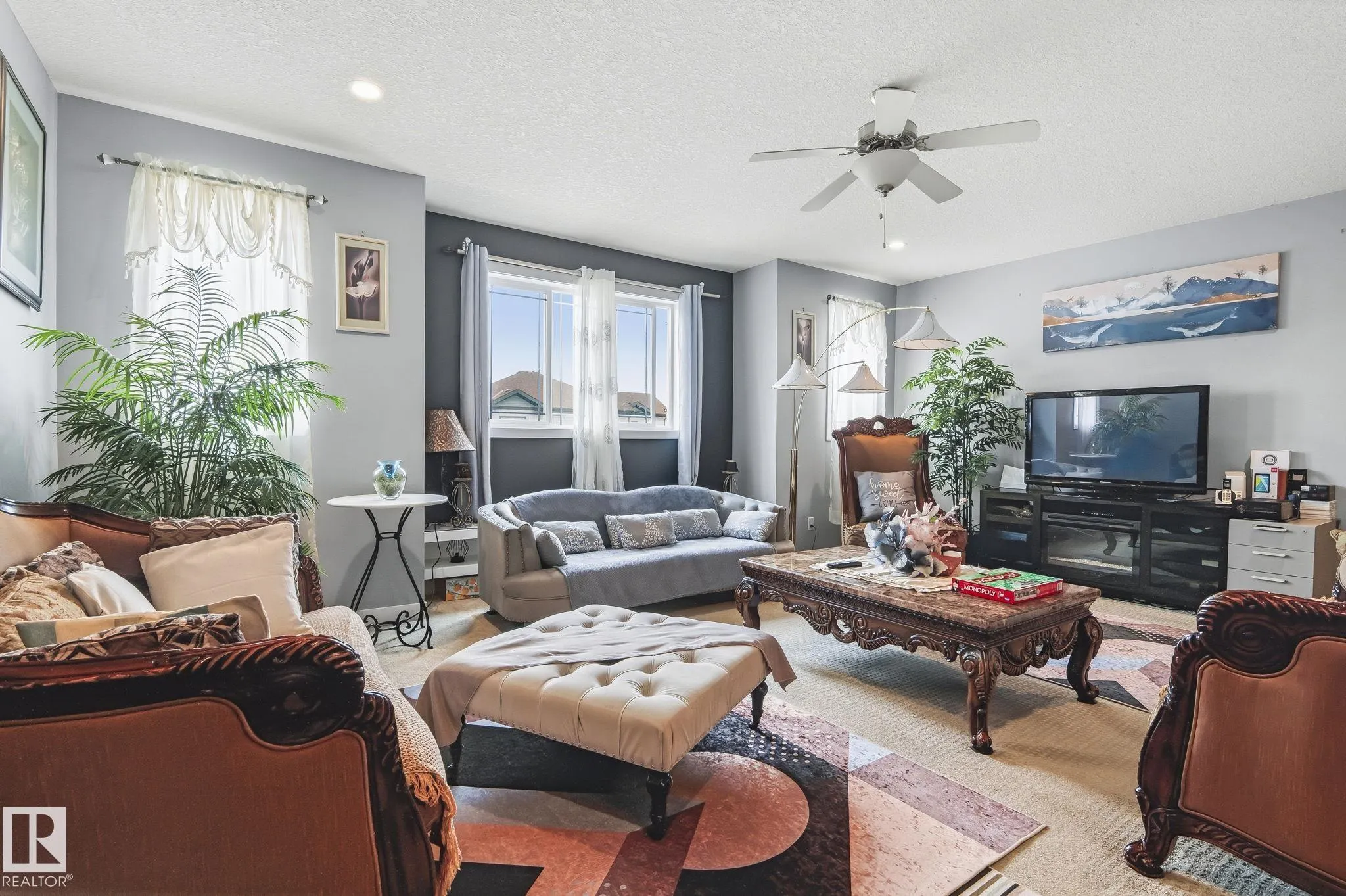 3808 TRIOMPHE Boulevard