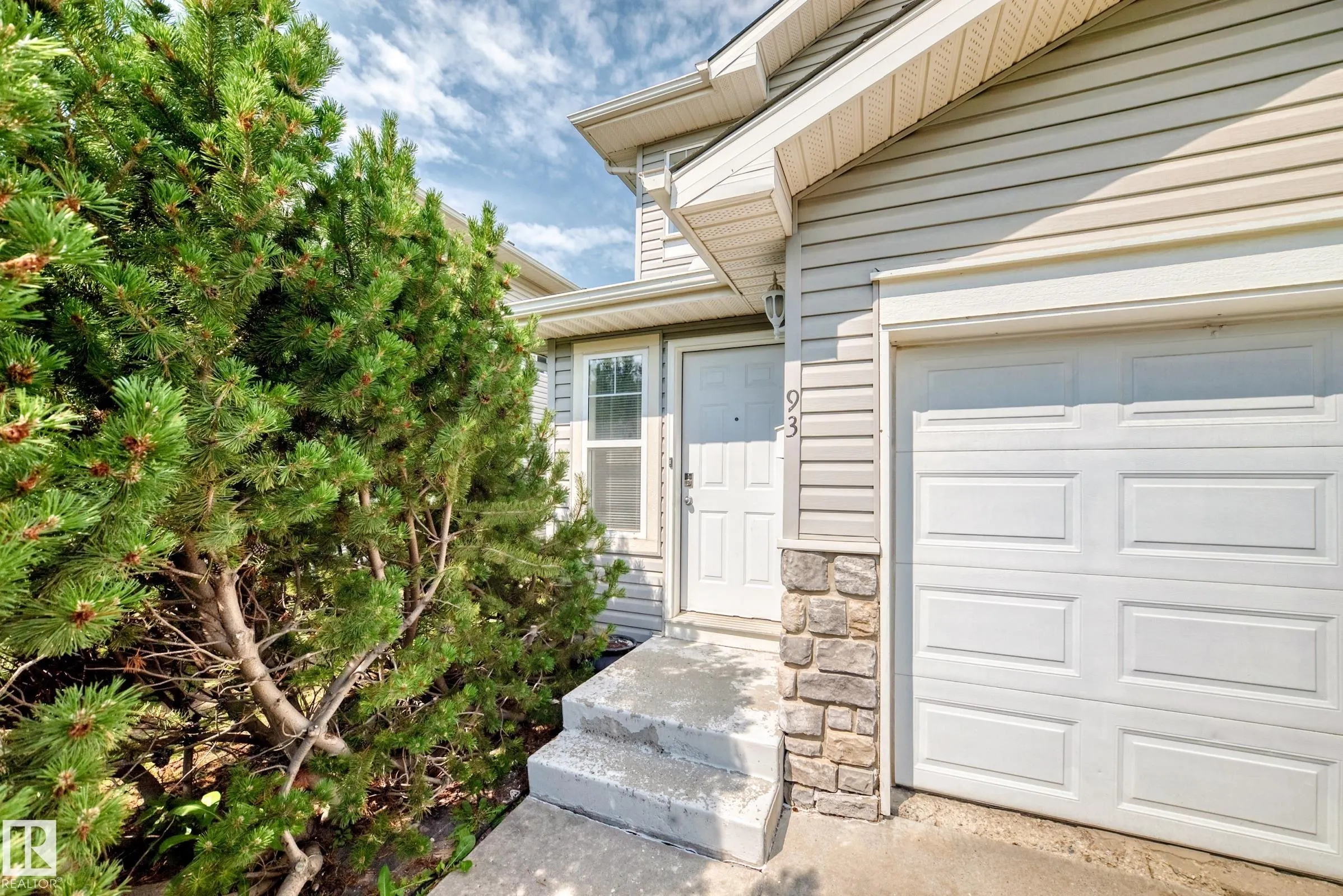 230 EDWARDS Drive