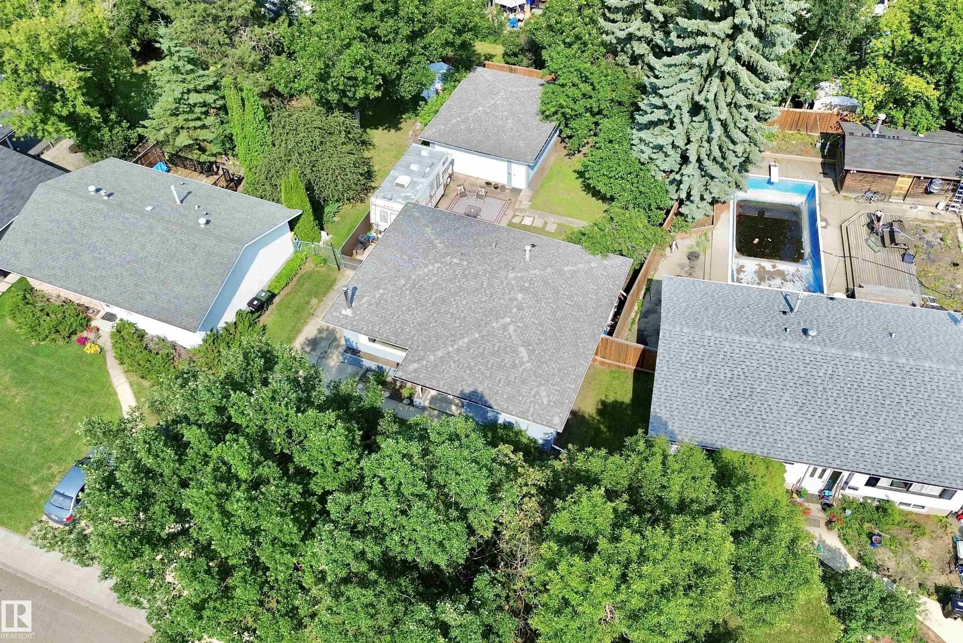 119 GARLAND Crescent