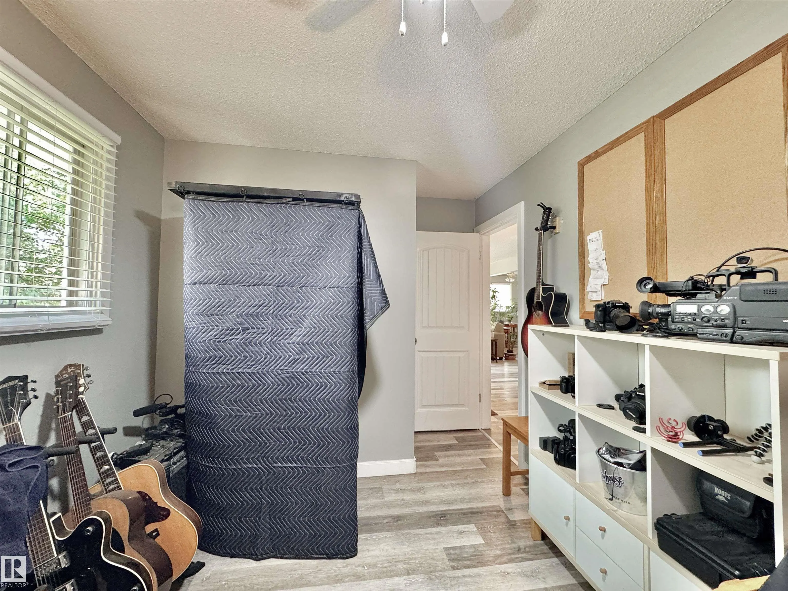 119 GARLAND Crescent