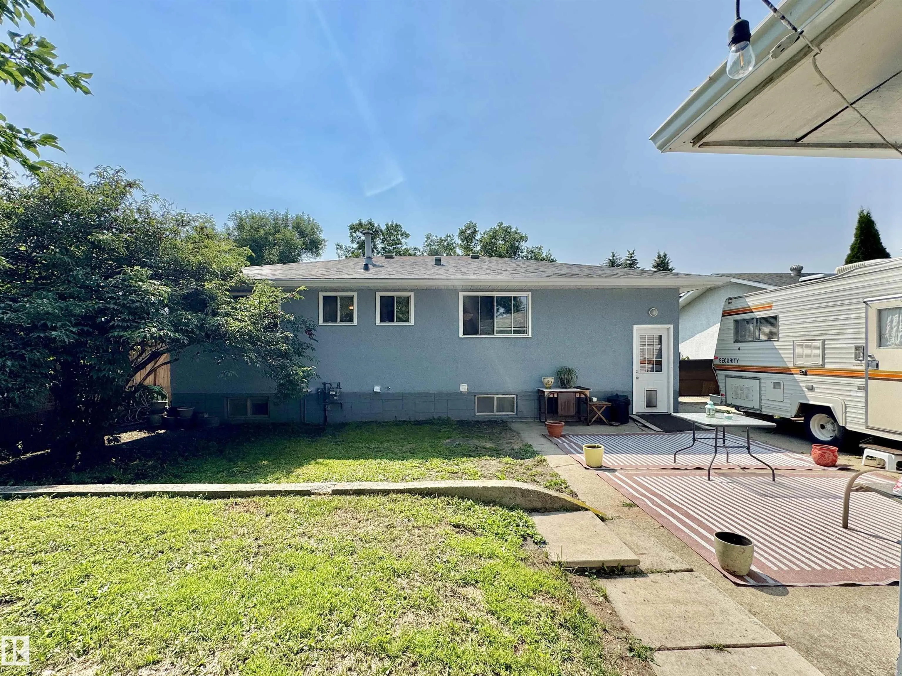119 GARLAND Crescent