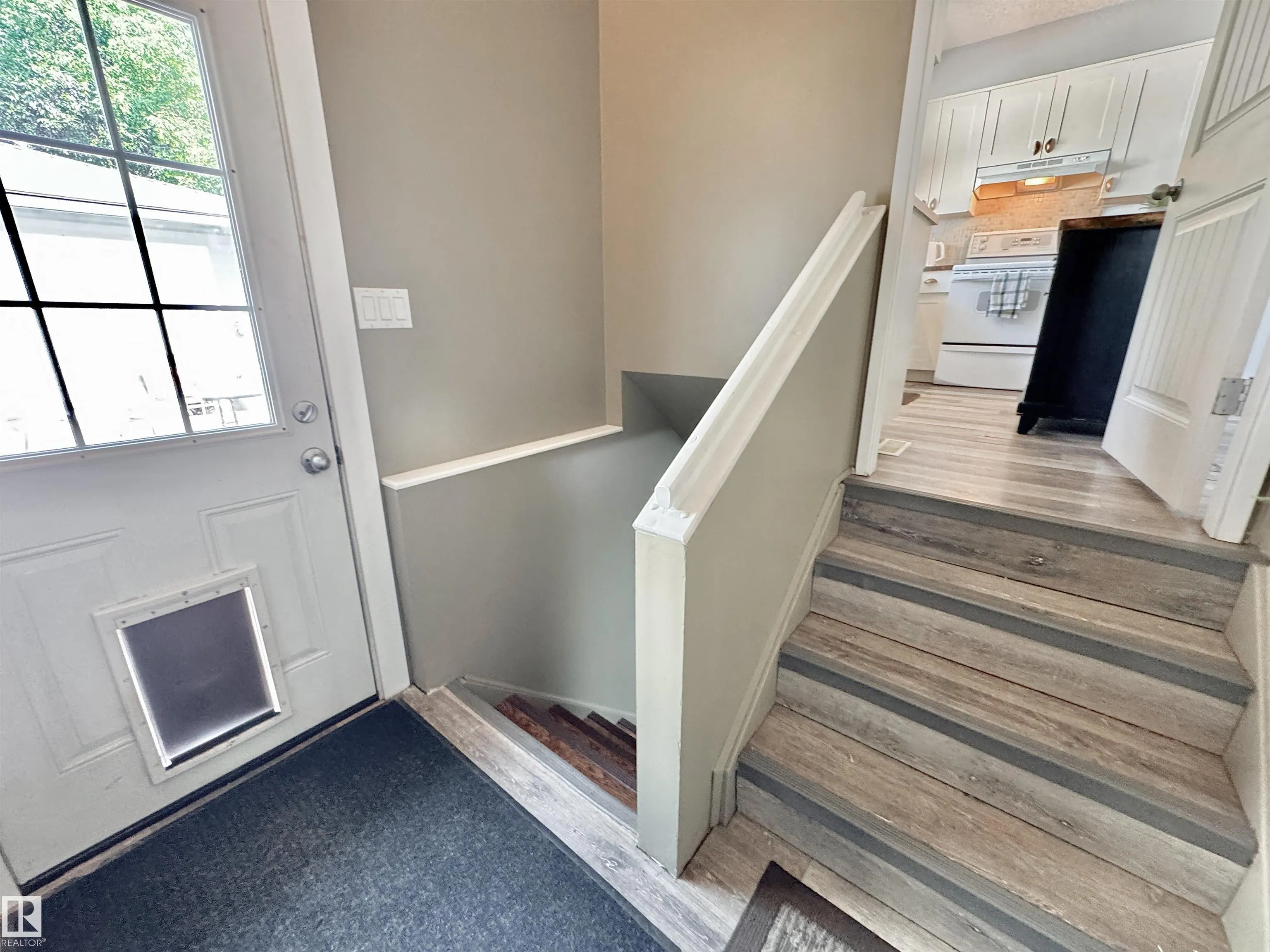119 GARLAND Crescent