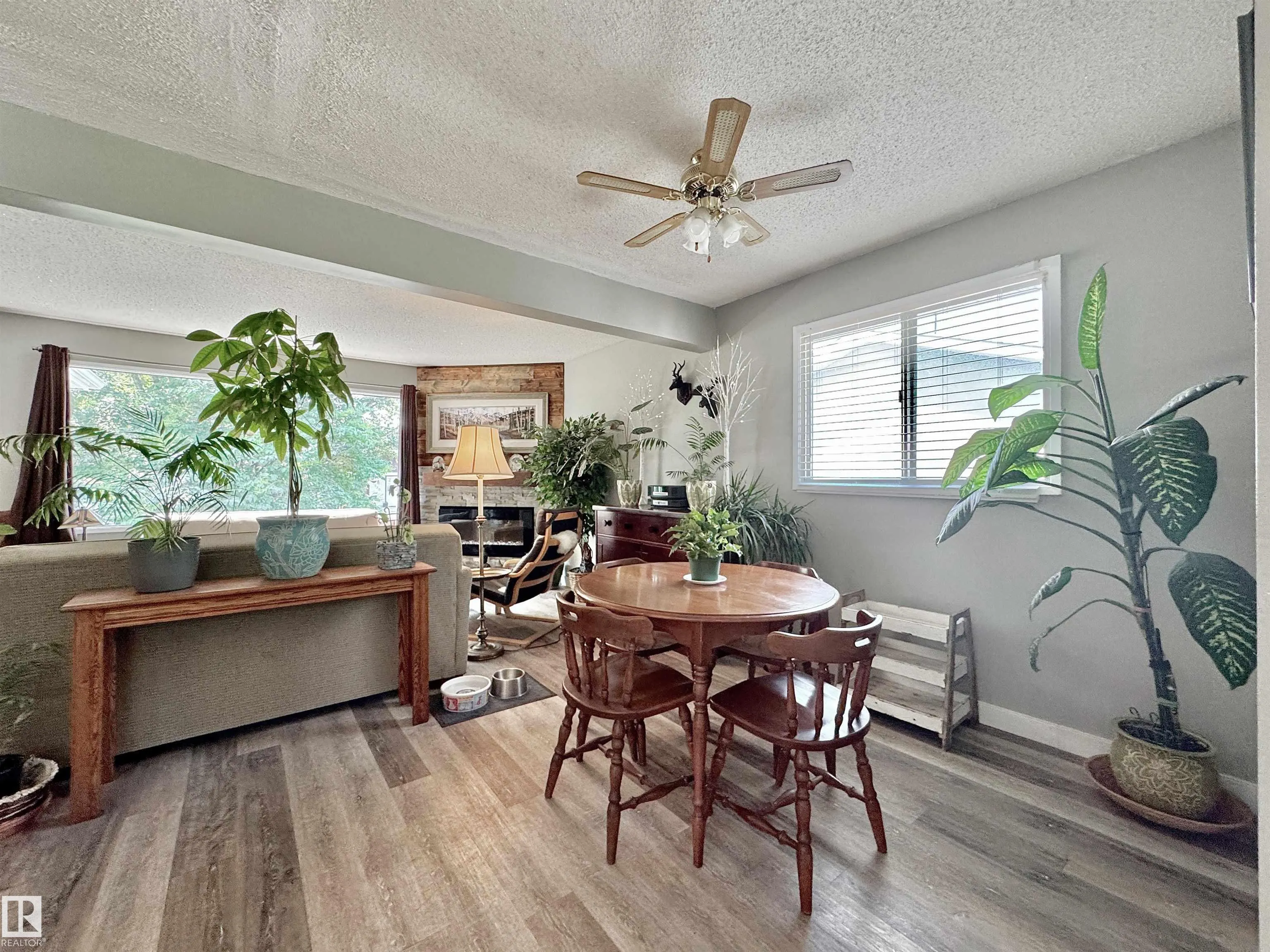 119 GARLAND Crescent