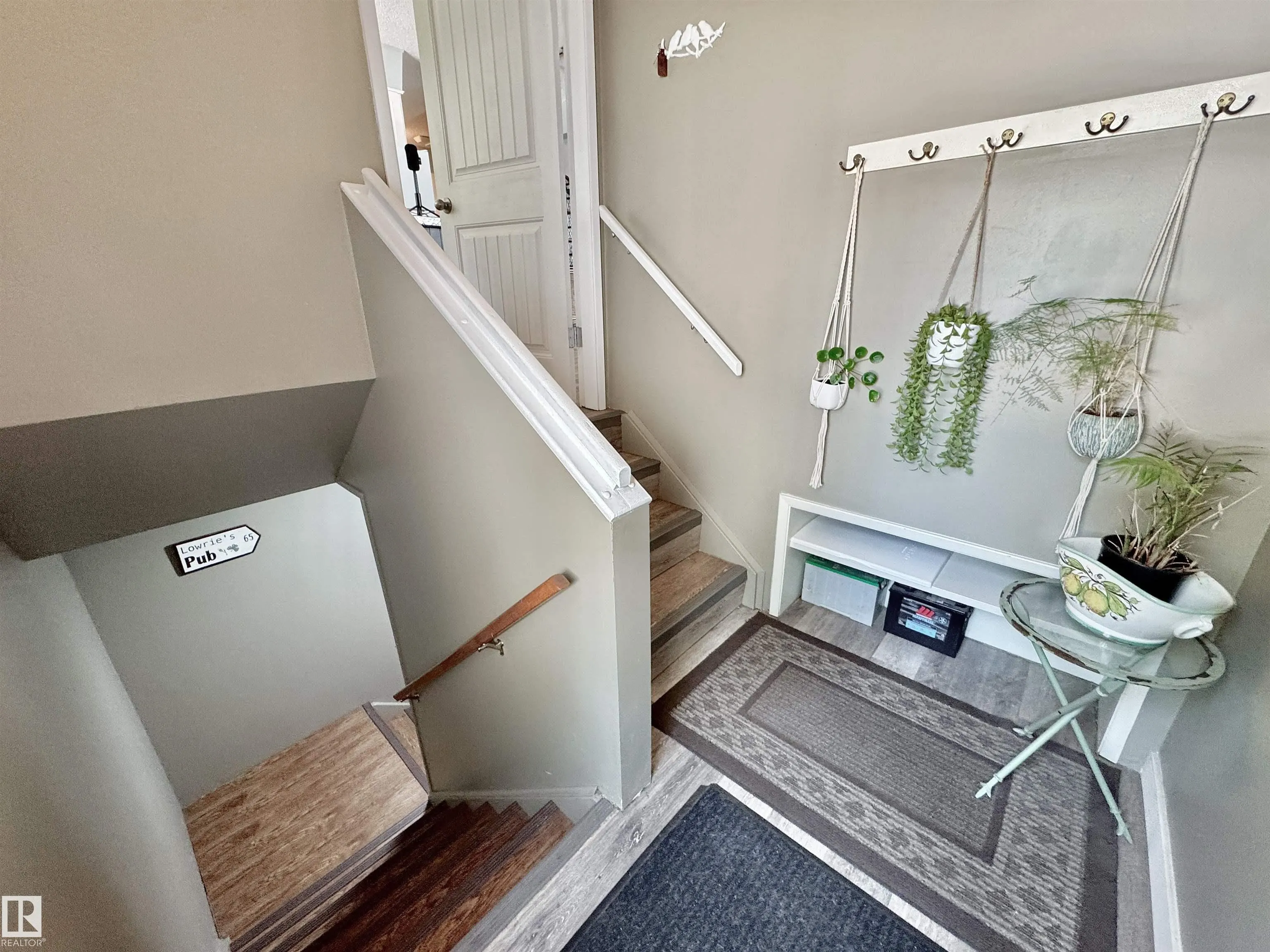 119 GARLAND Crescent