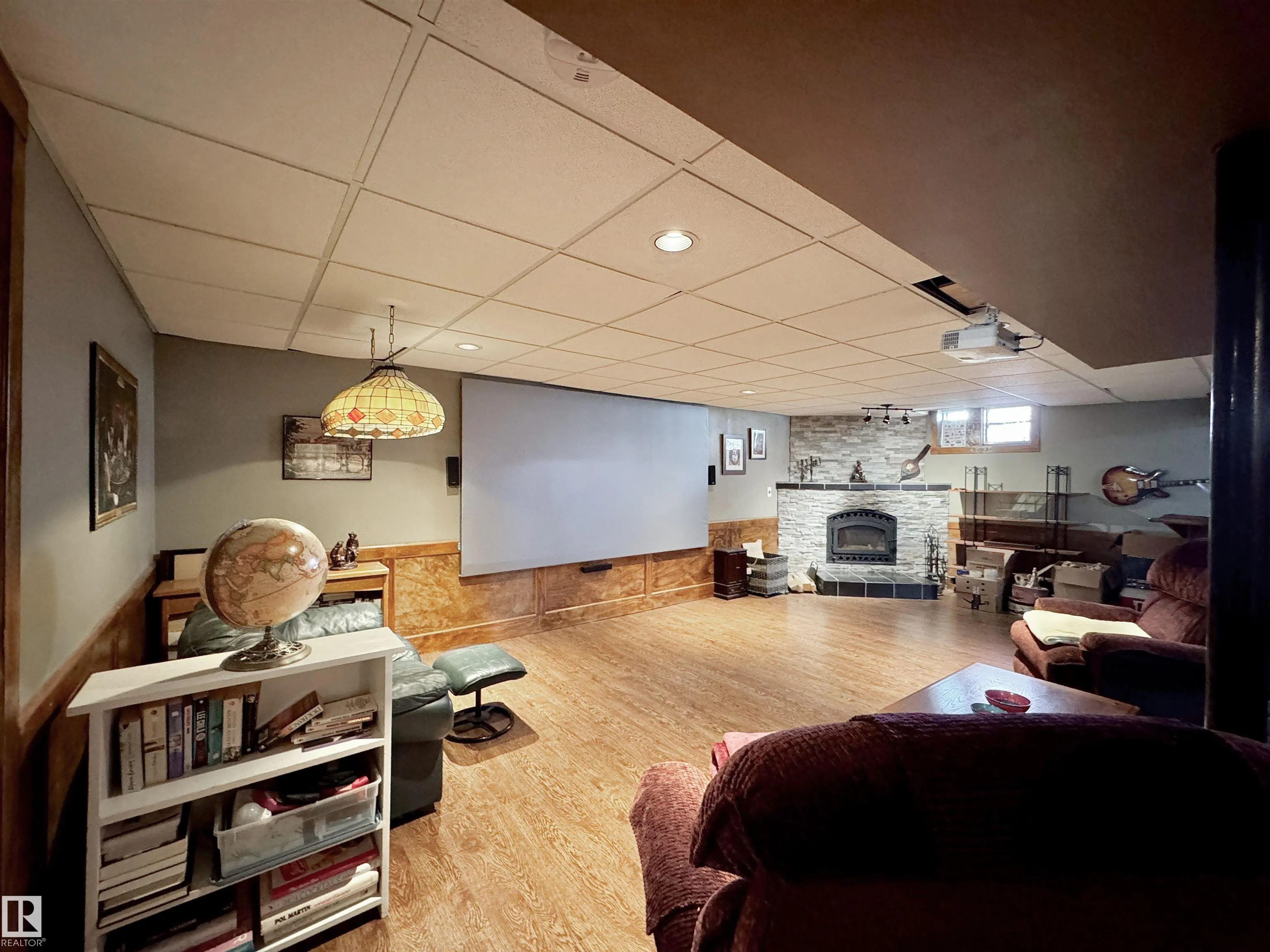 119 GARLAND Crescent