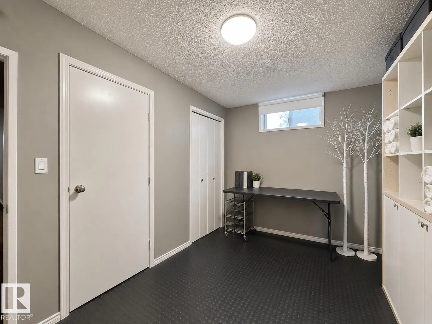 119 GARLAND Crescent