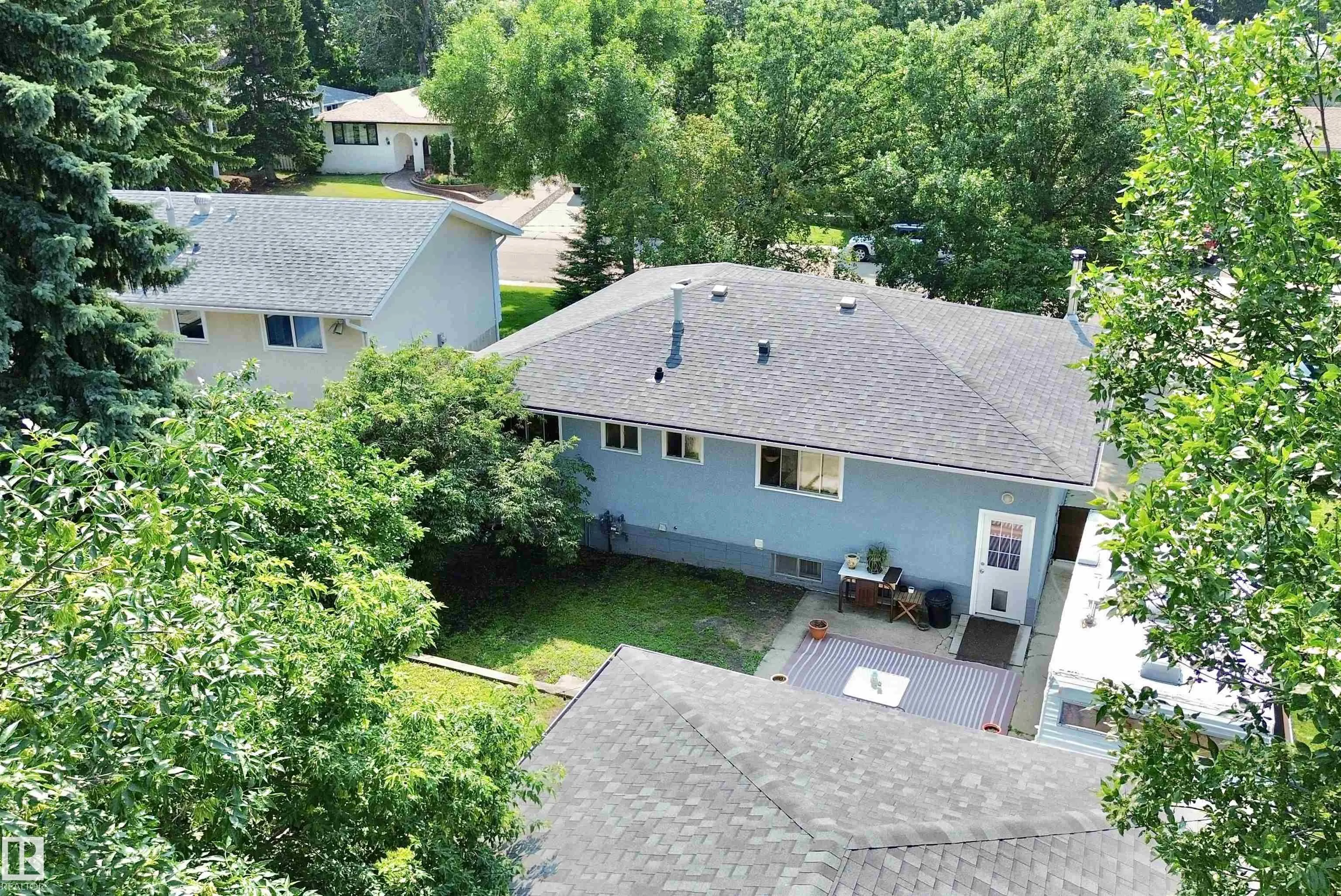 119 GARLAND Crescent