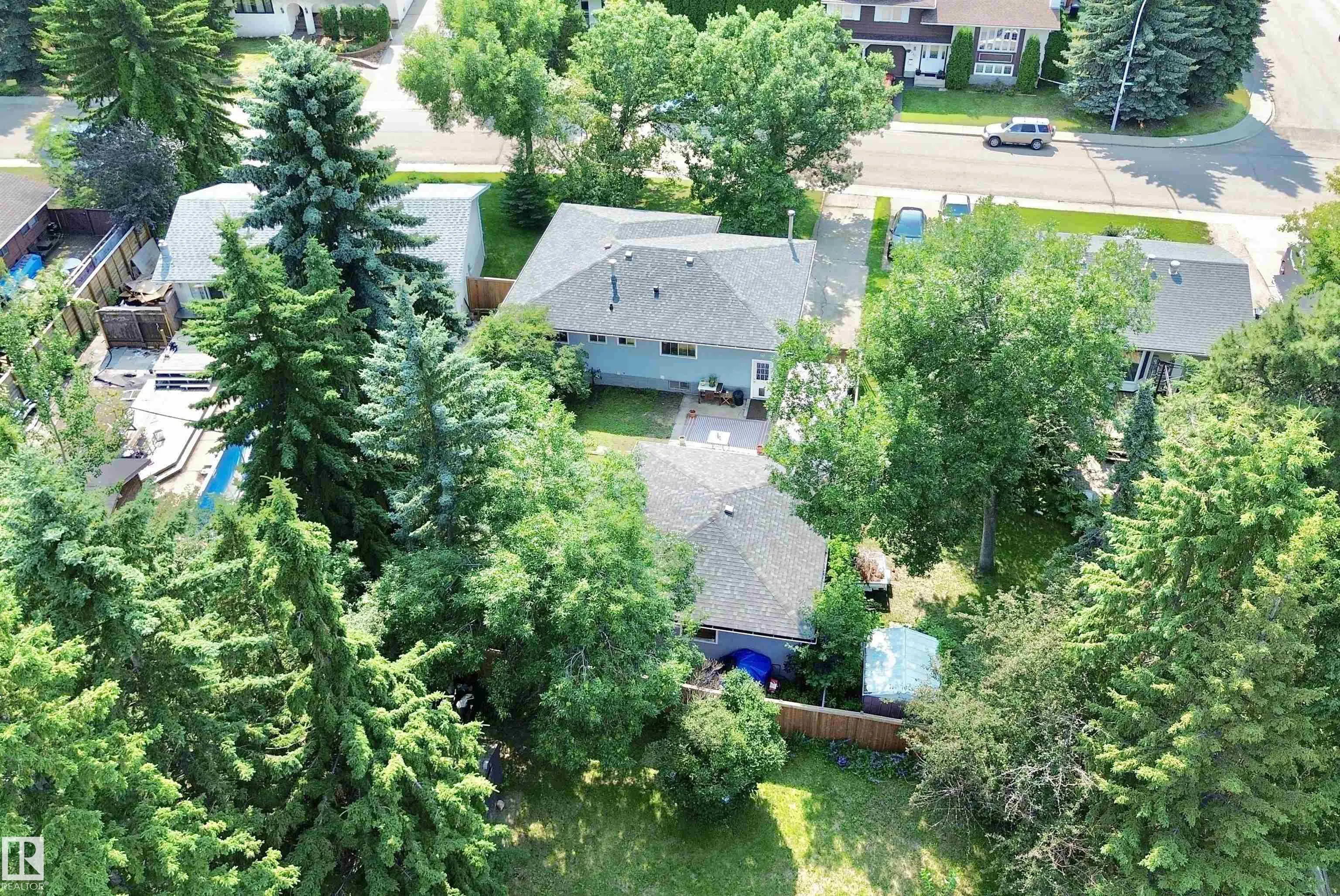 119 GARLAND Crescent