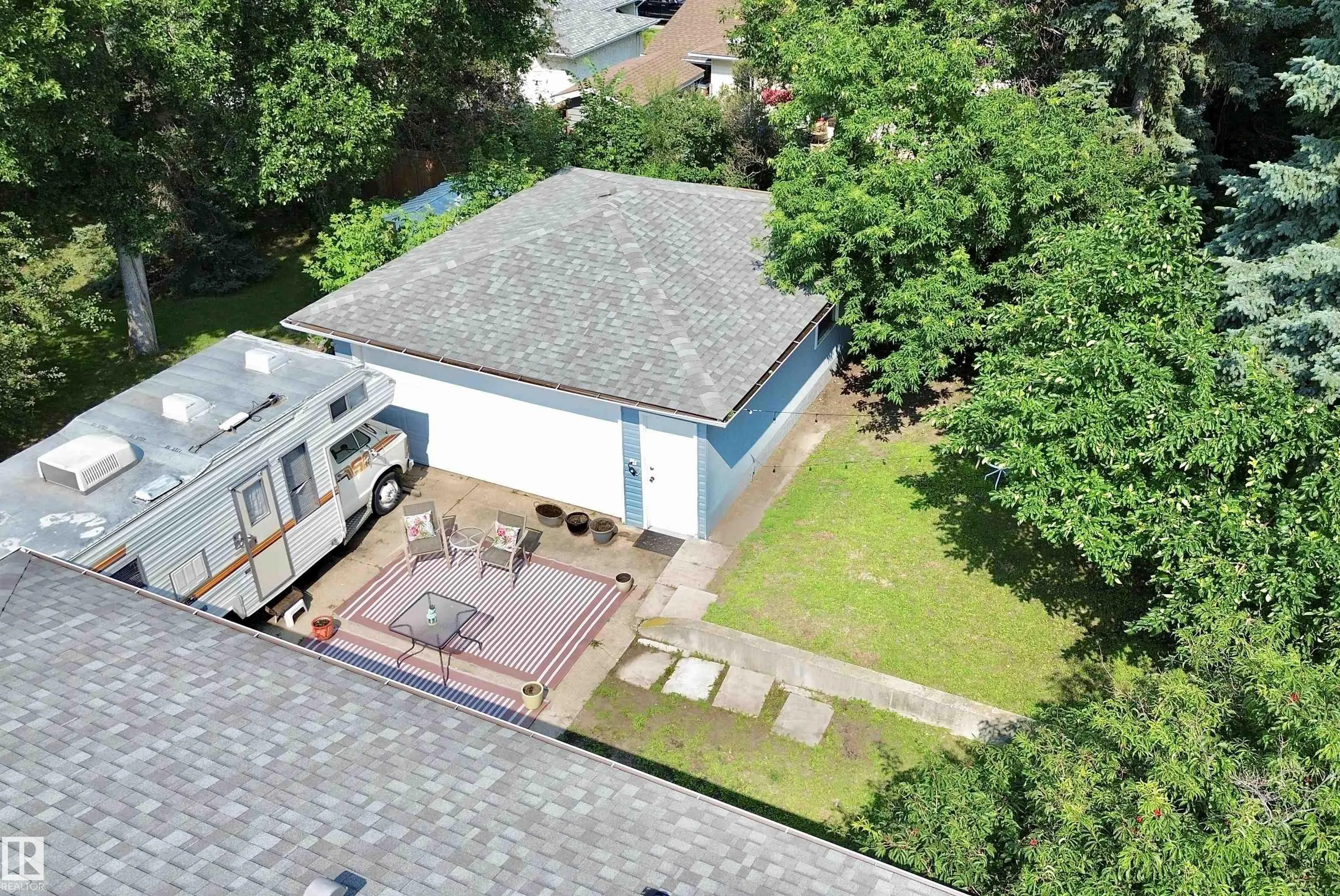 119 GARLAND Crescent