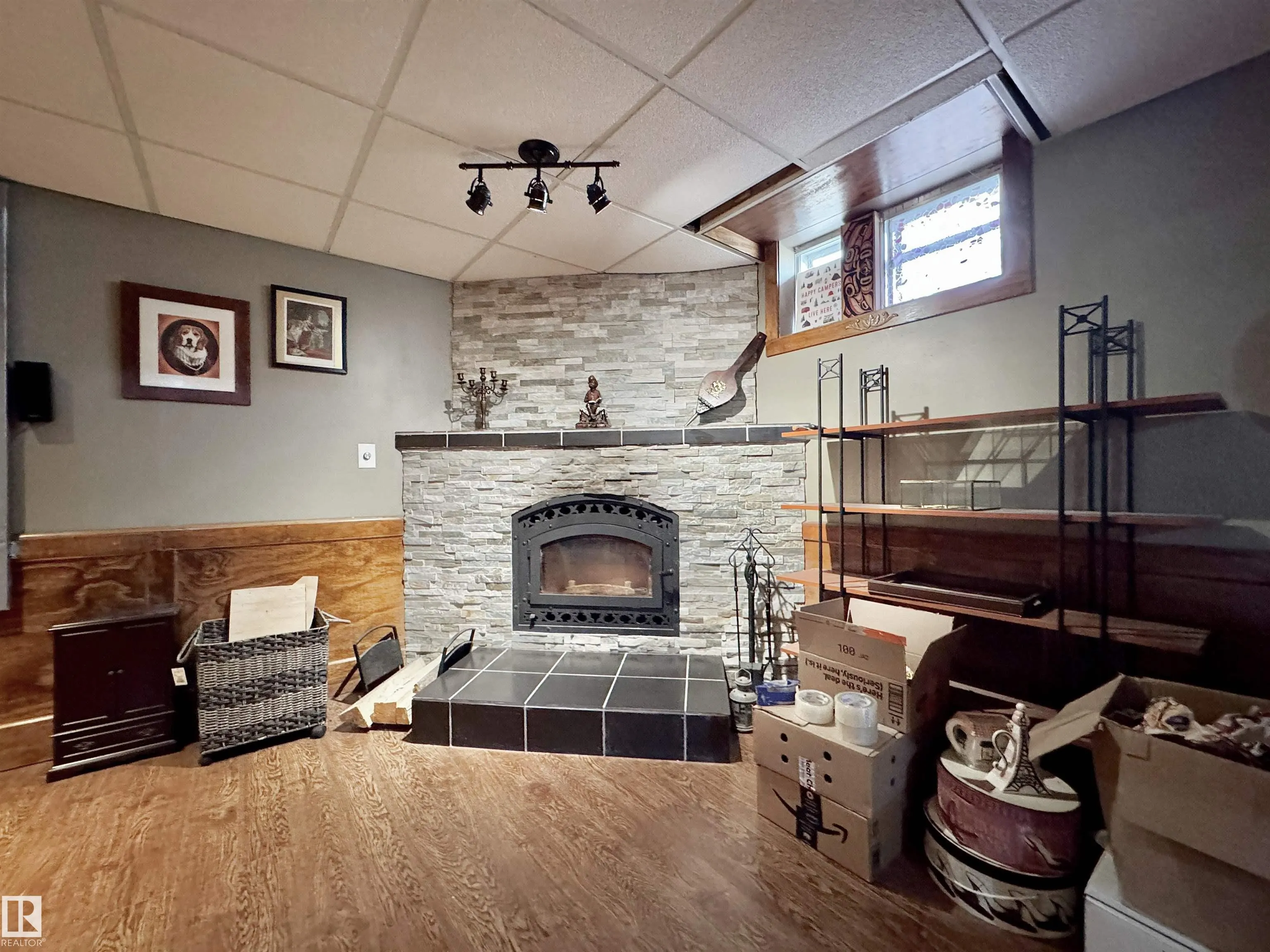 119 GARLAND Crescent