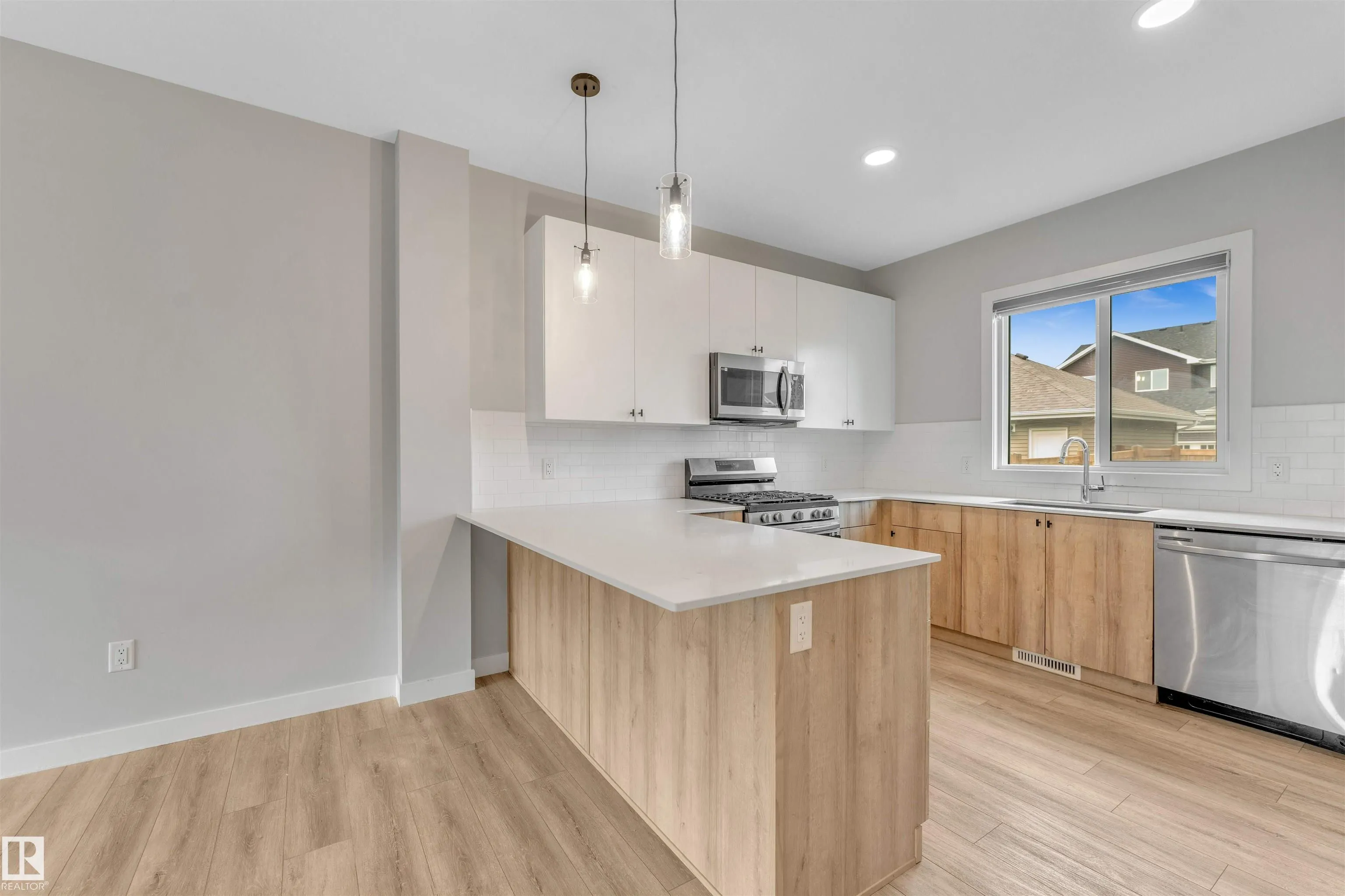 562 GLENRIDDING RAVINE Drive