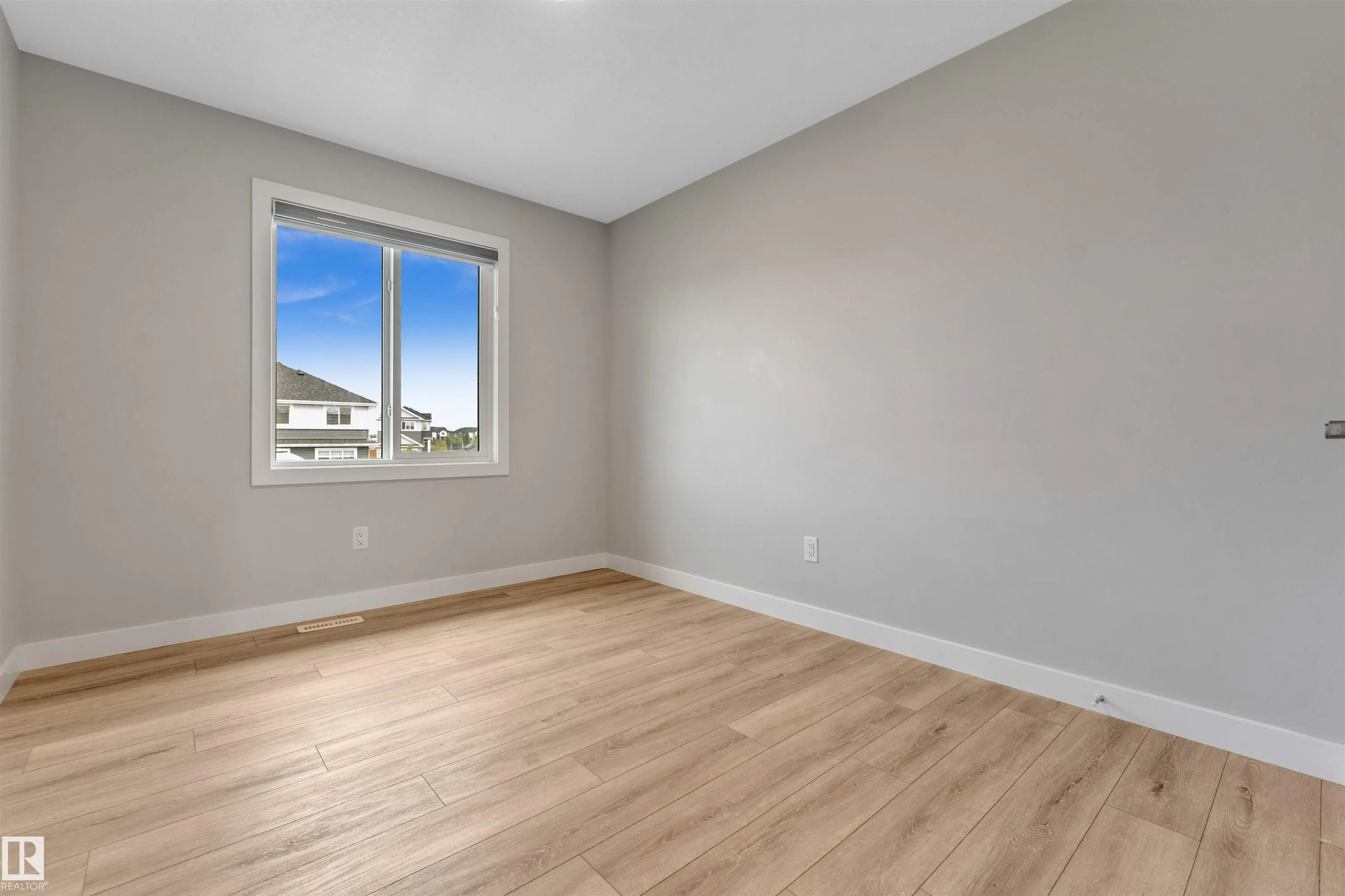 562 GLENRIDDING RAVINE Drive