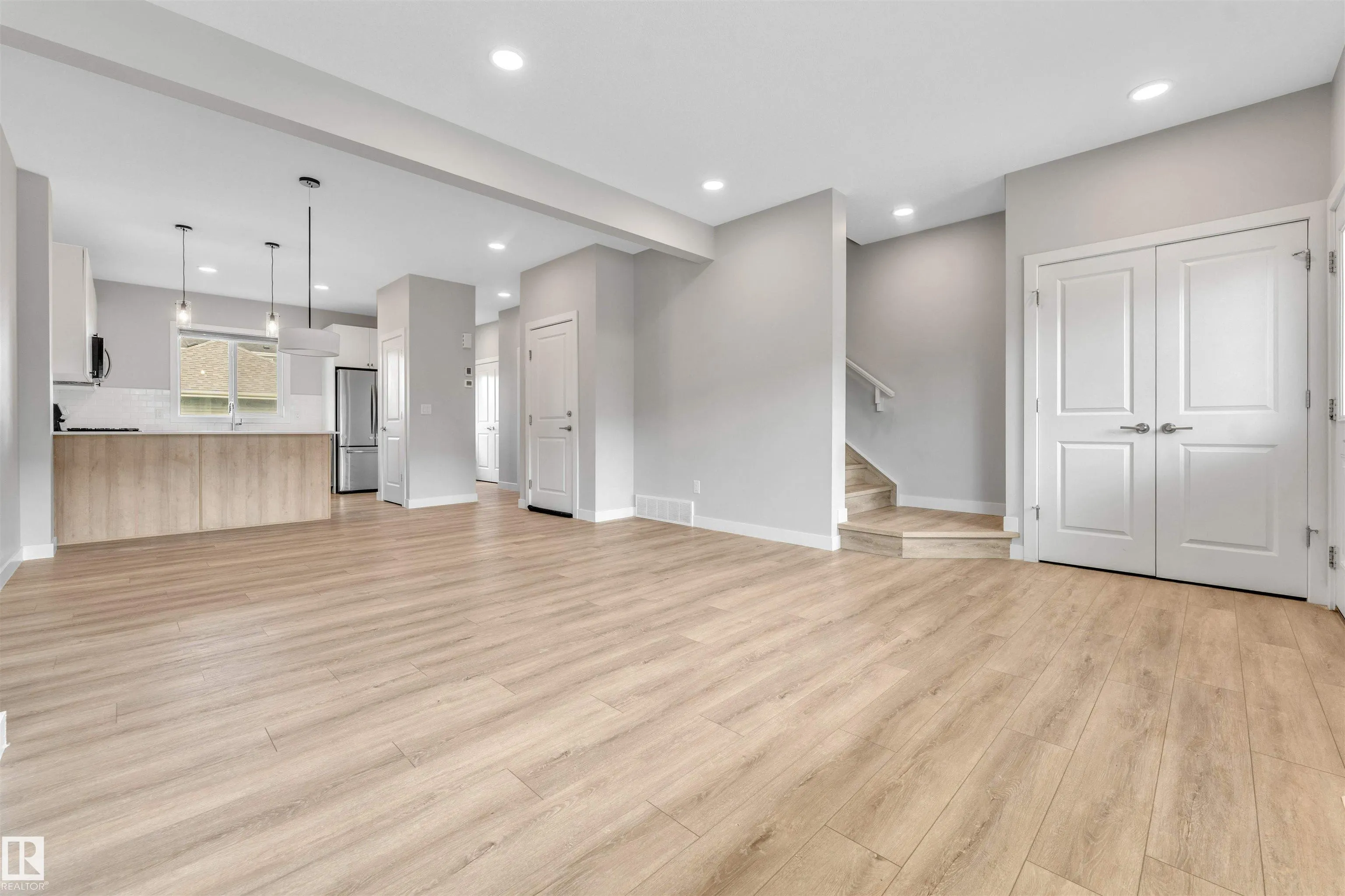 562 GLENRIDDING RAVINE Drive