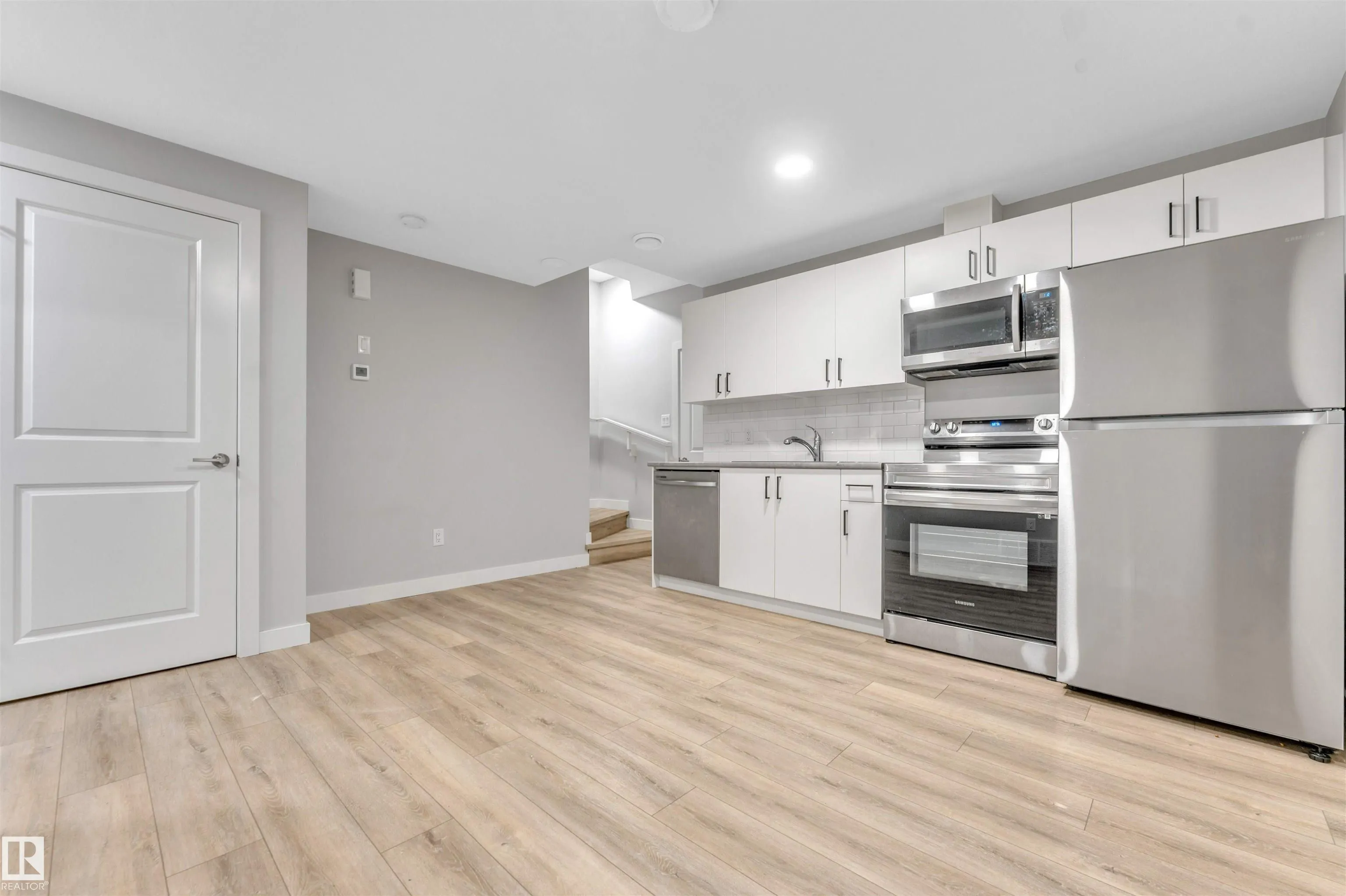 562 GLENRIDDING RAVINE Drive