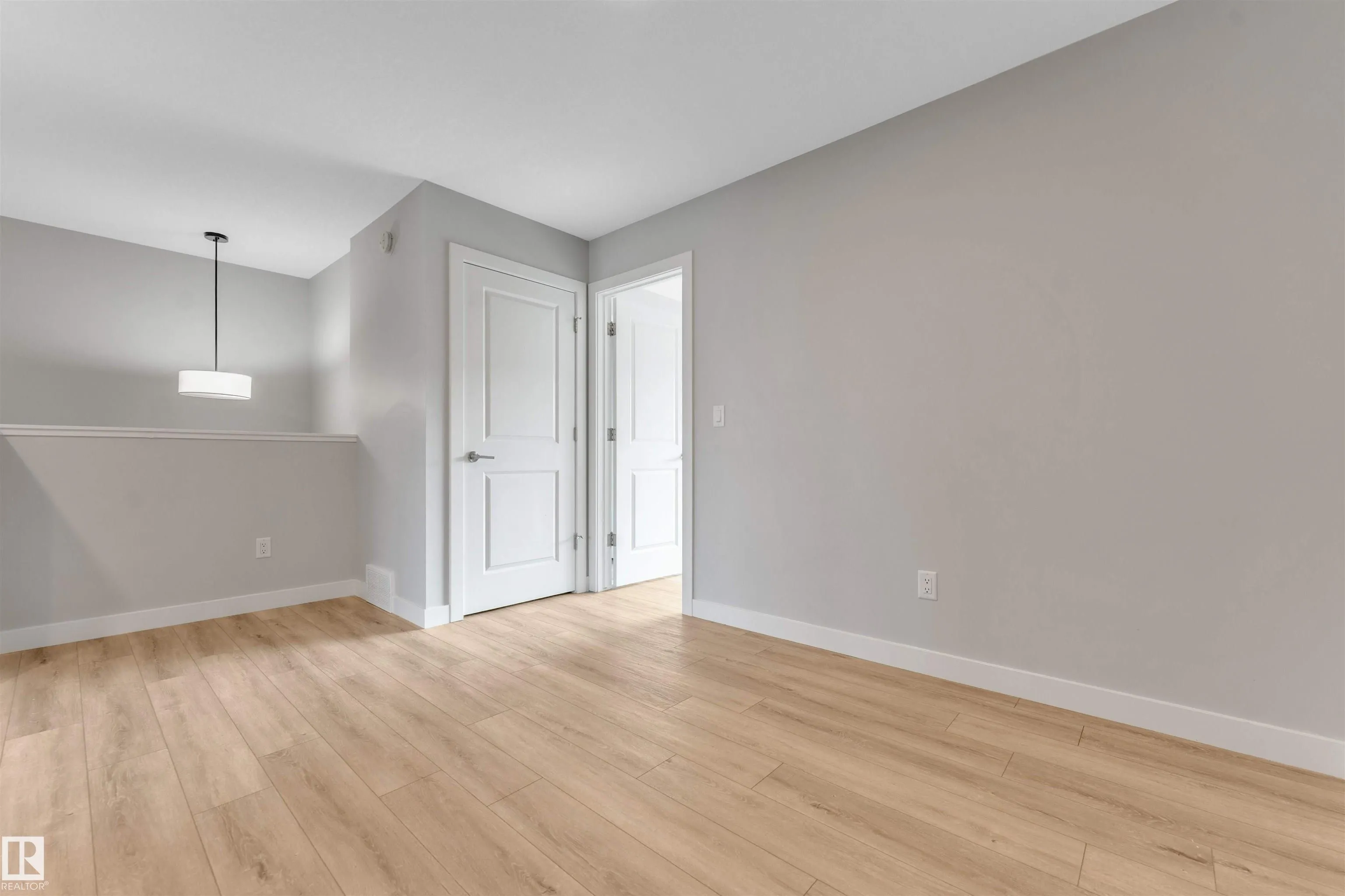 562 GLENRIDDING RAVINE Drive