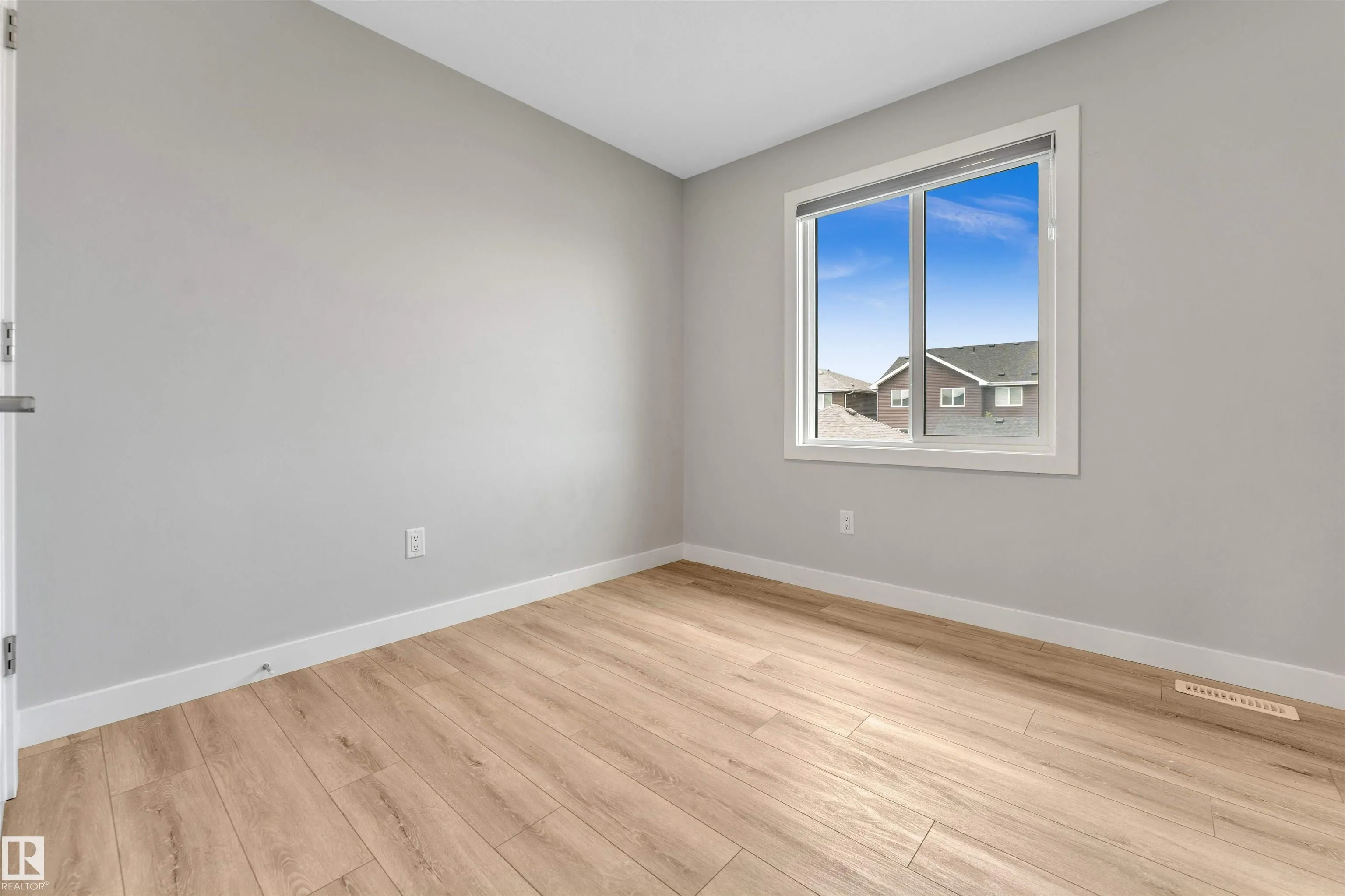 562 GLENRIDDING RAVINE Drive