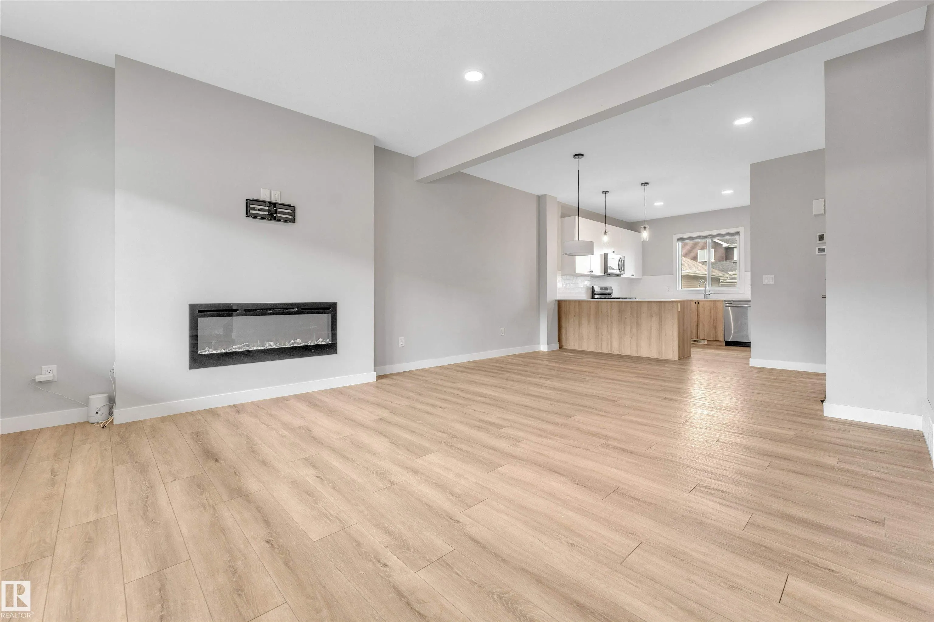 562 GLENRIDDING RAVINE Drive