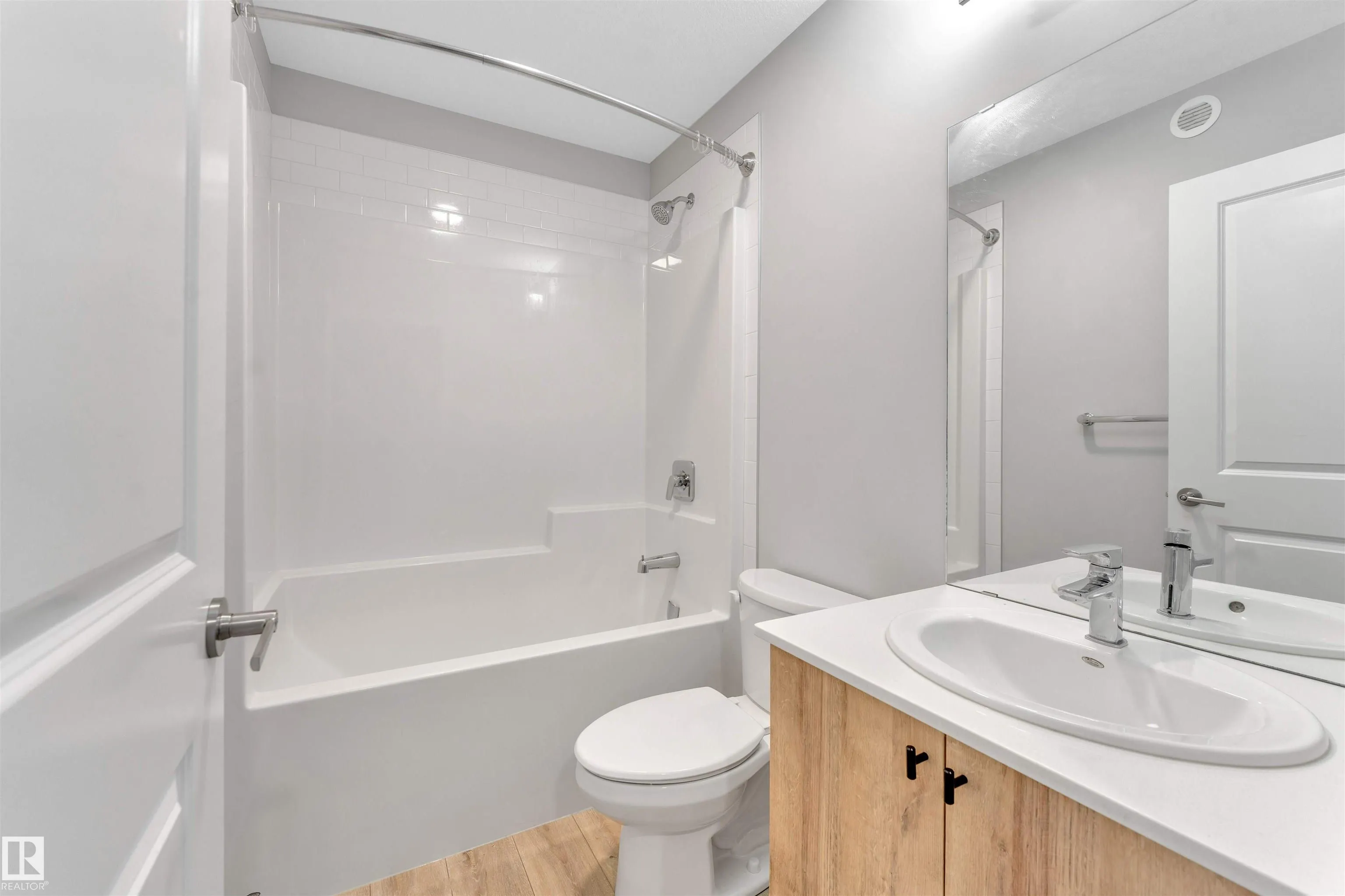 562 GLENRIDDING RAVINE Drive