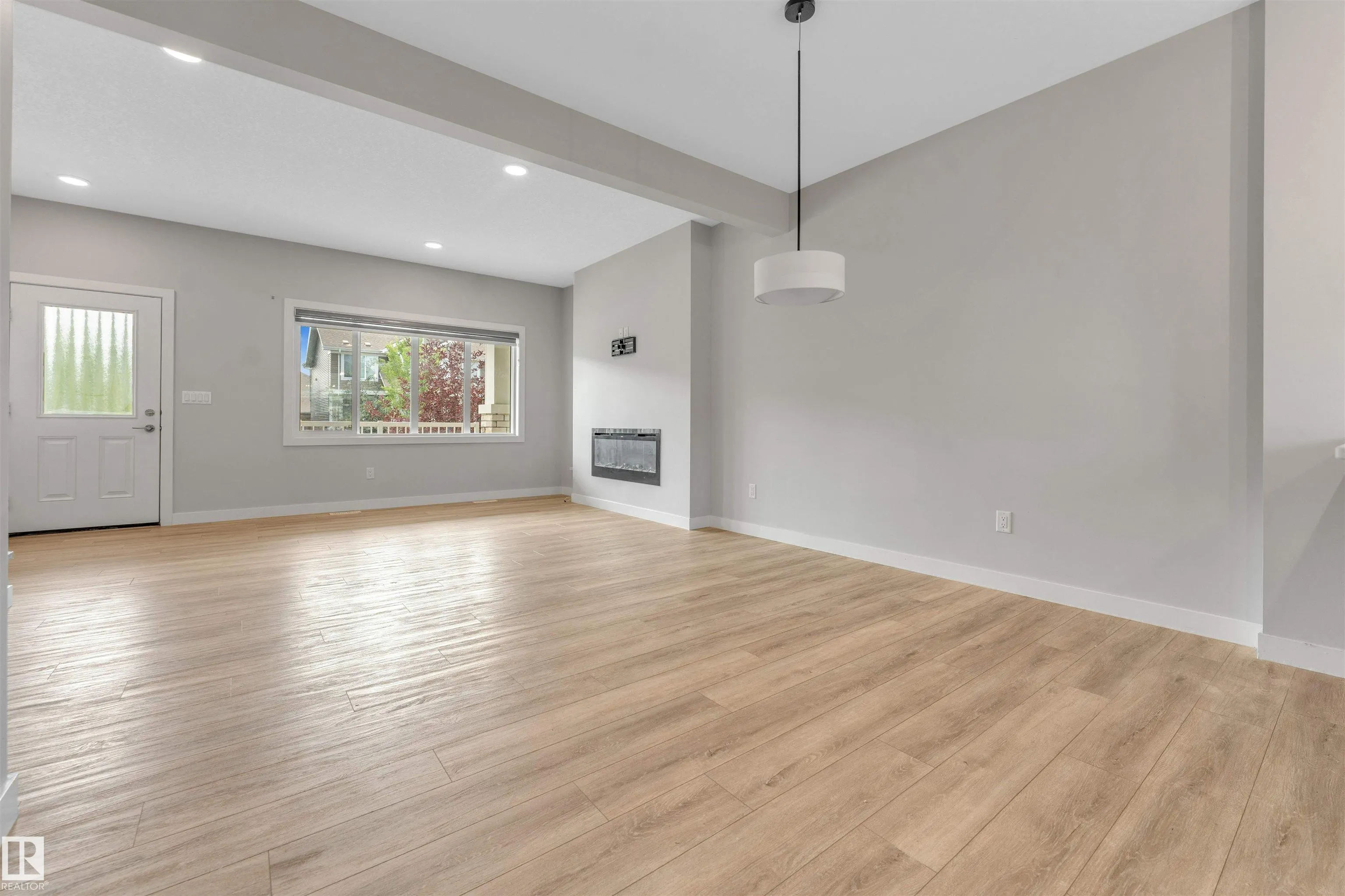 562 GLENRIDDING RAVINE Drive