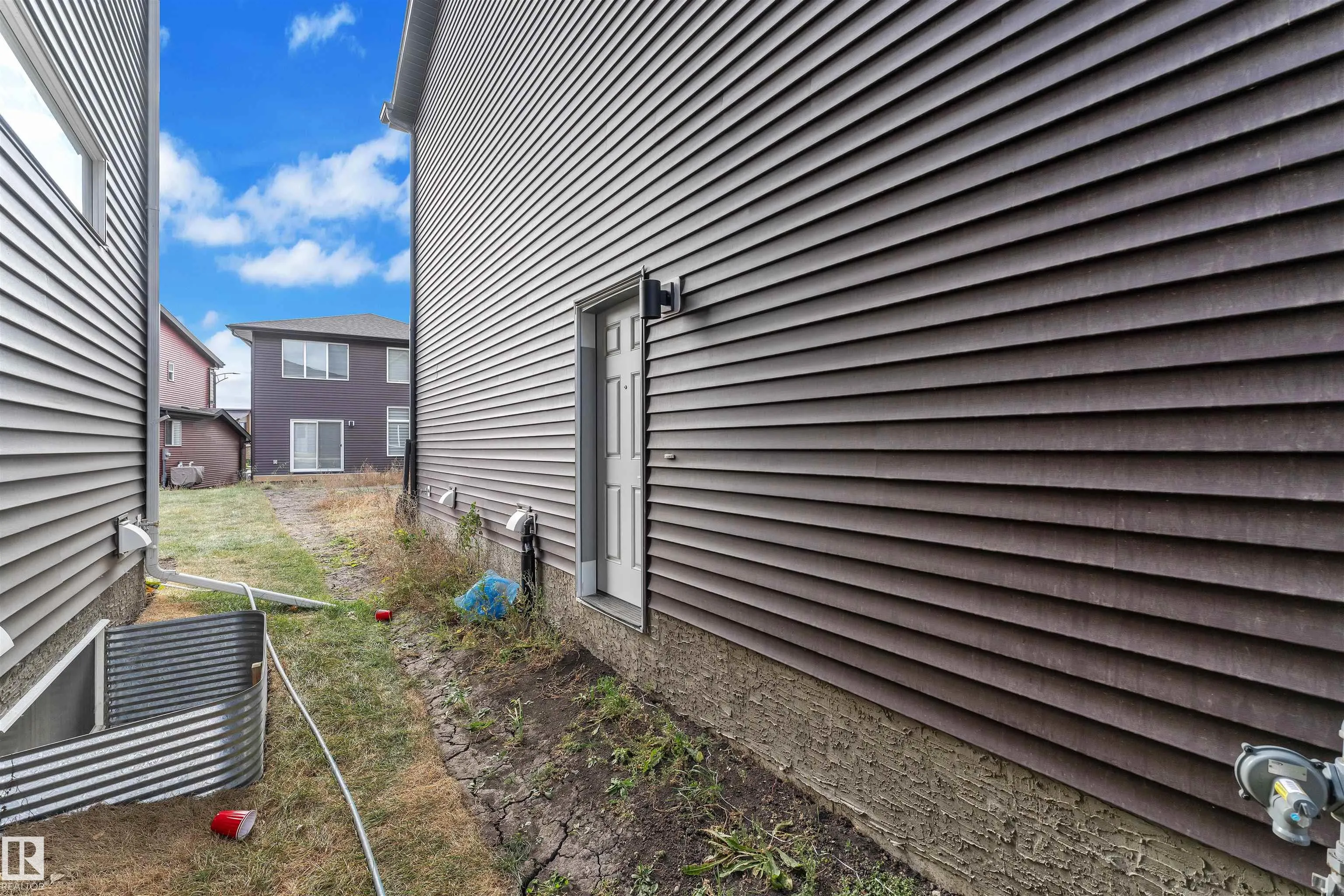 226 ORCHARDS Boulevard