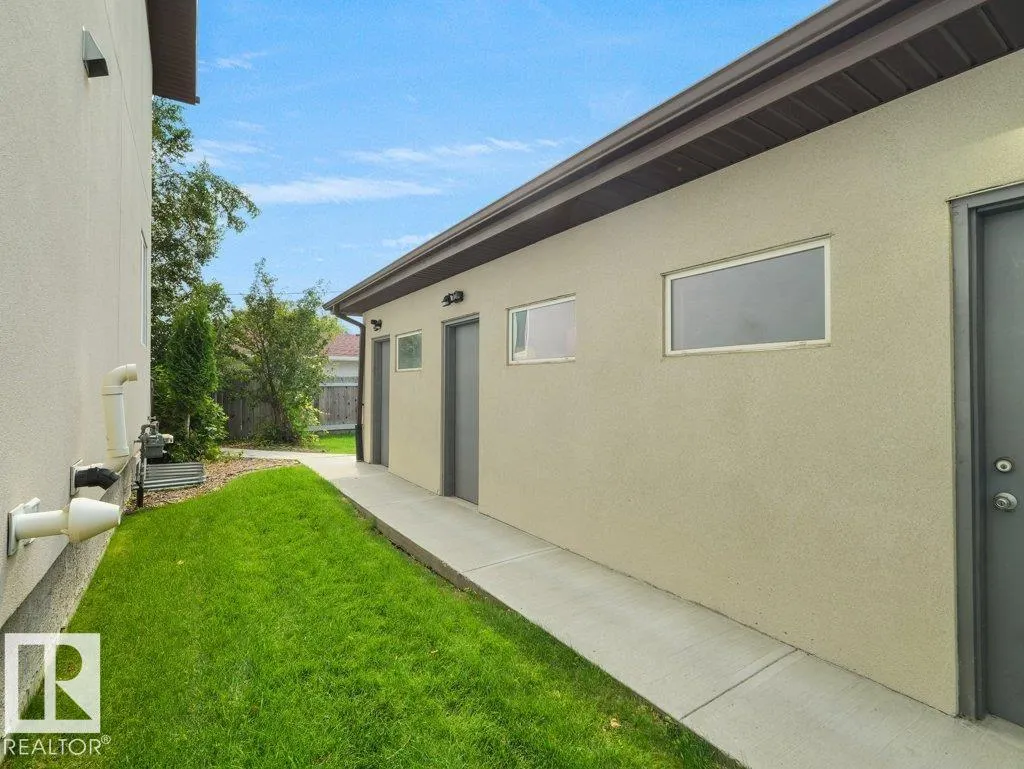 7909 105 Avenue