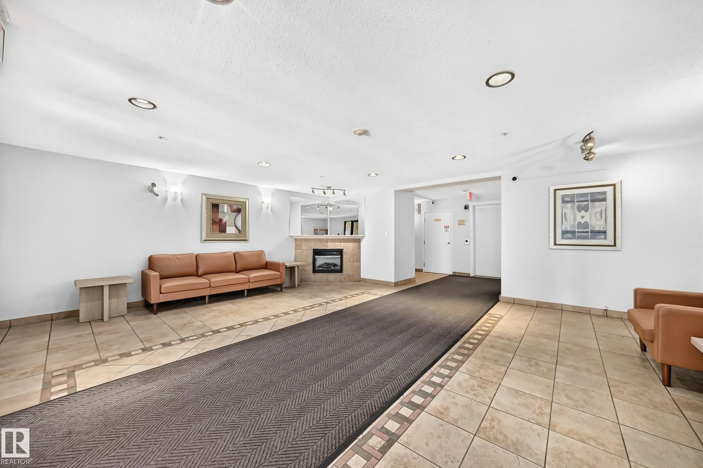 9938 104 Street