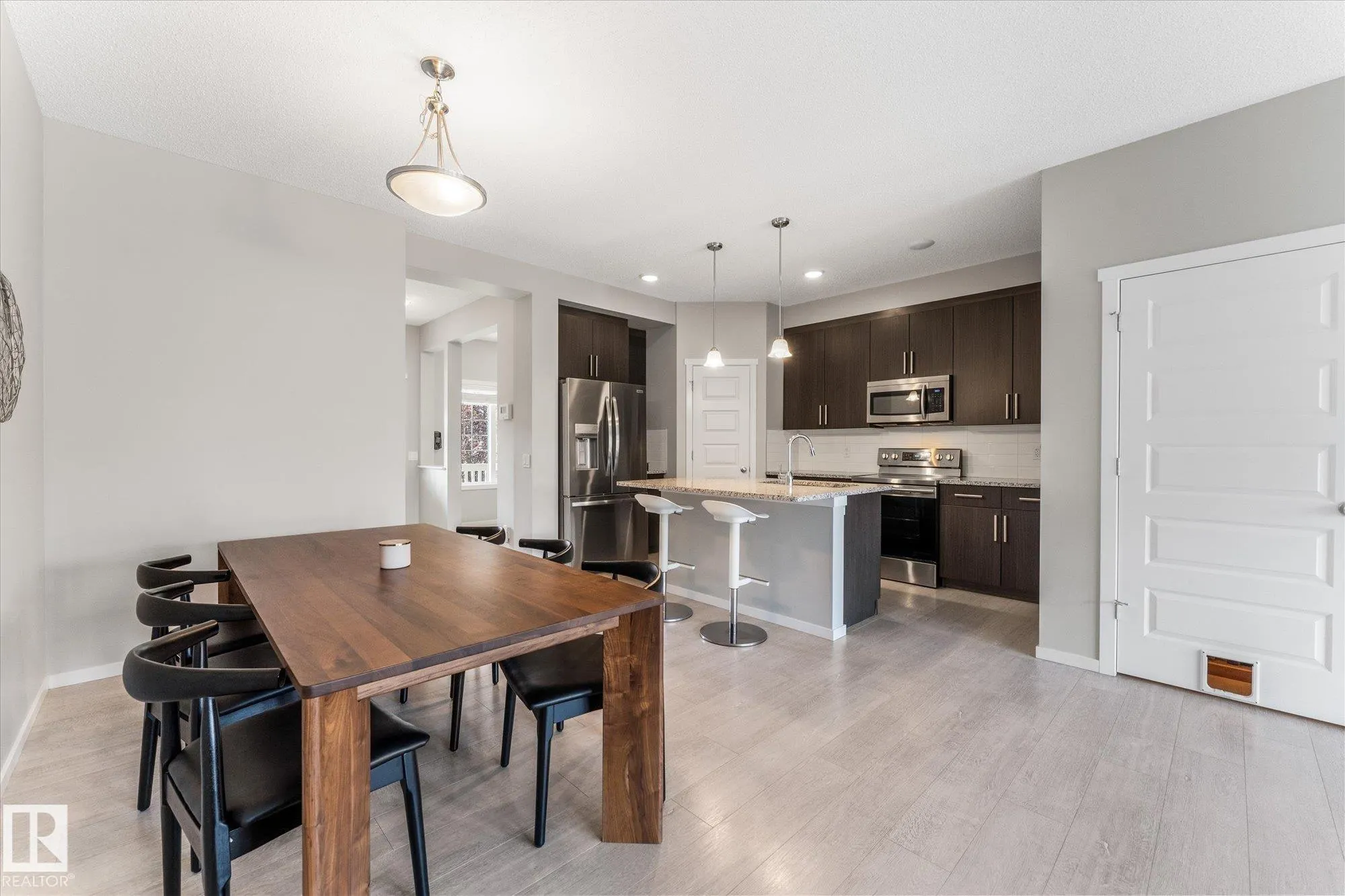 457 ORCHARDS Boulevard