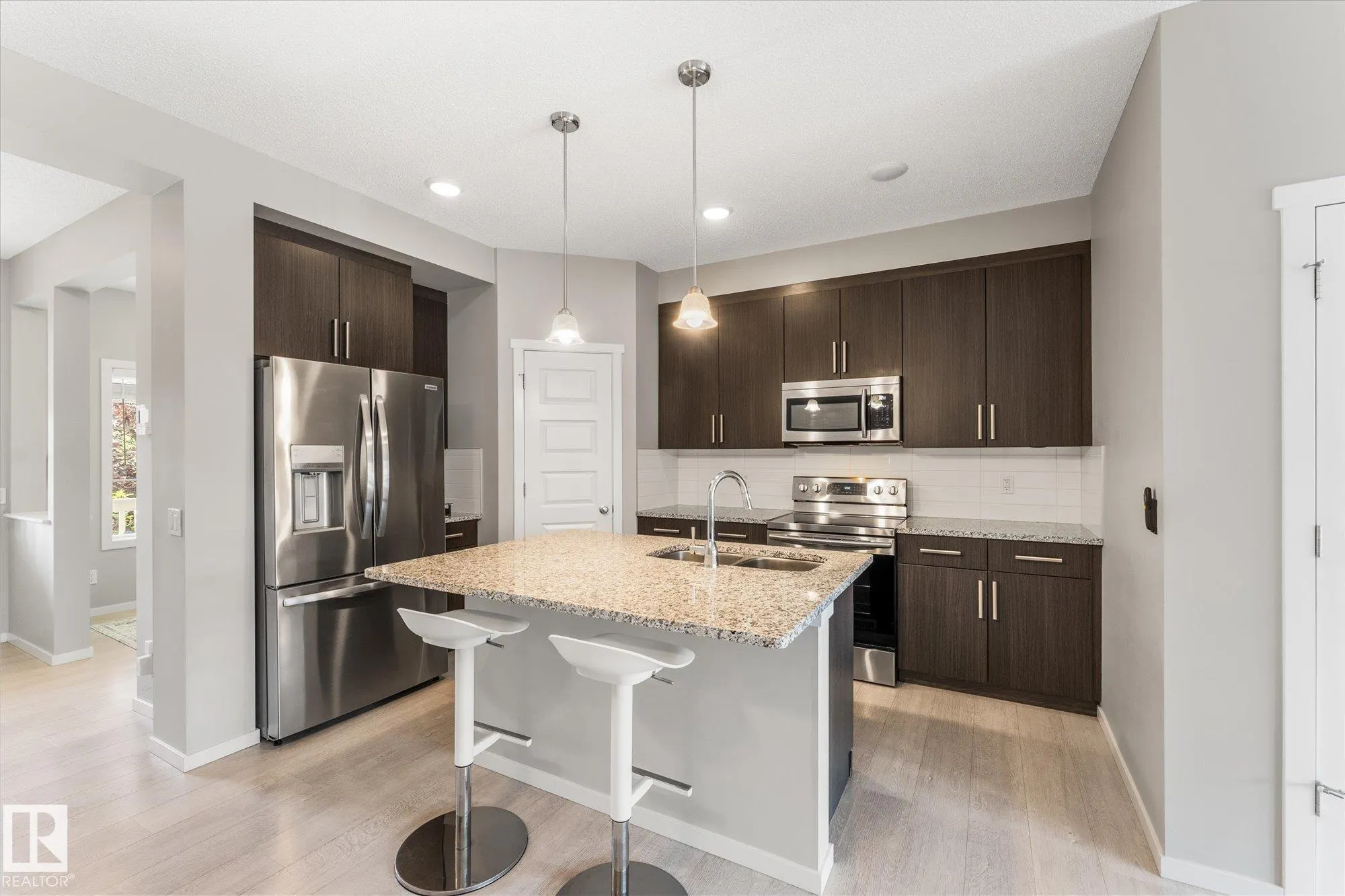 457 ORCHARDS Boulevard