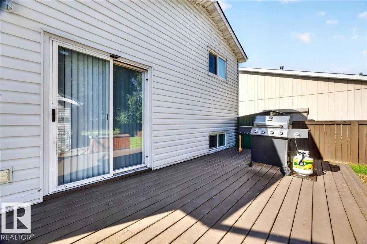 39 MCNABB Crescent